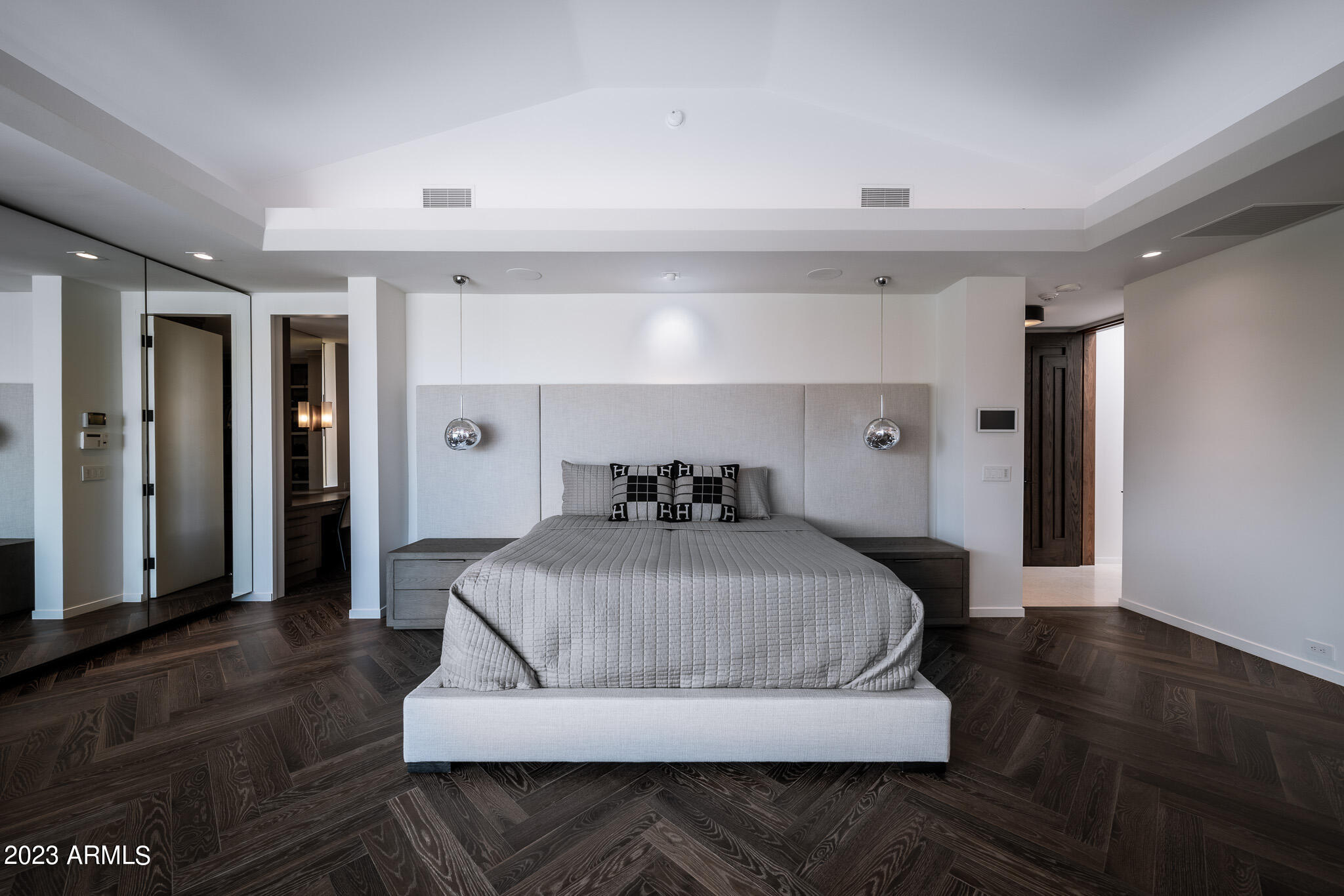 QUARTZ VALLEY - Residential