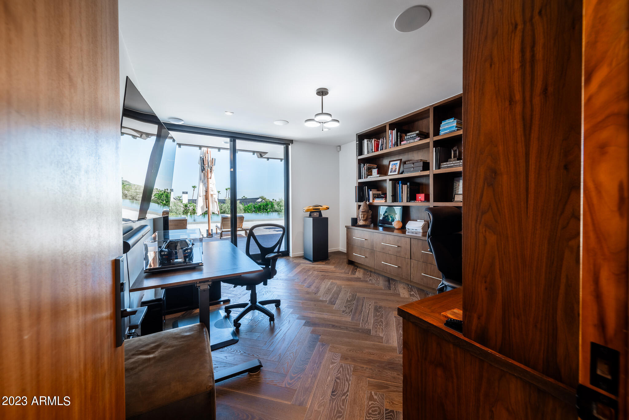 QUARTZ VALLEY - Residential