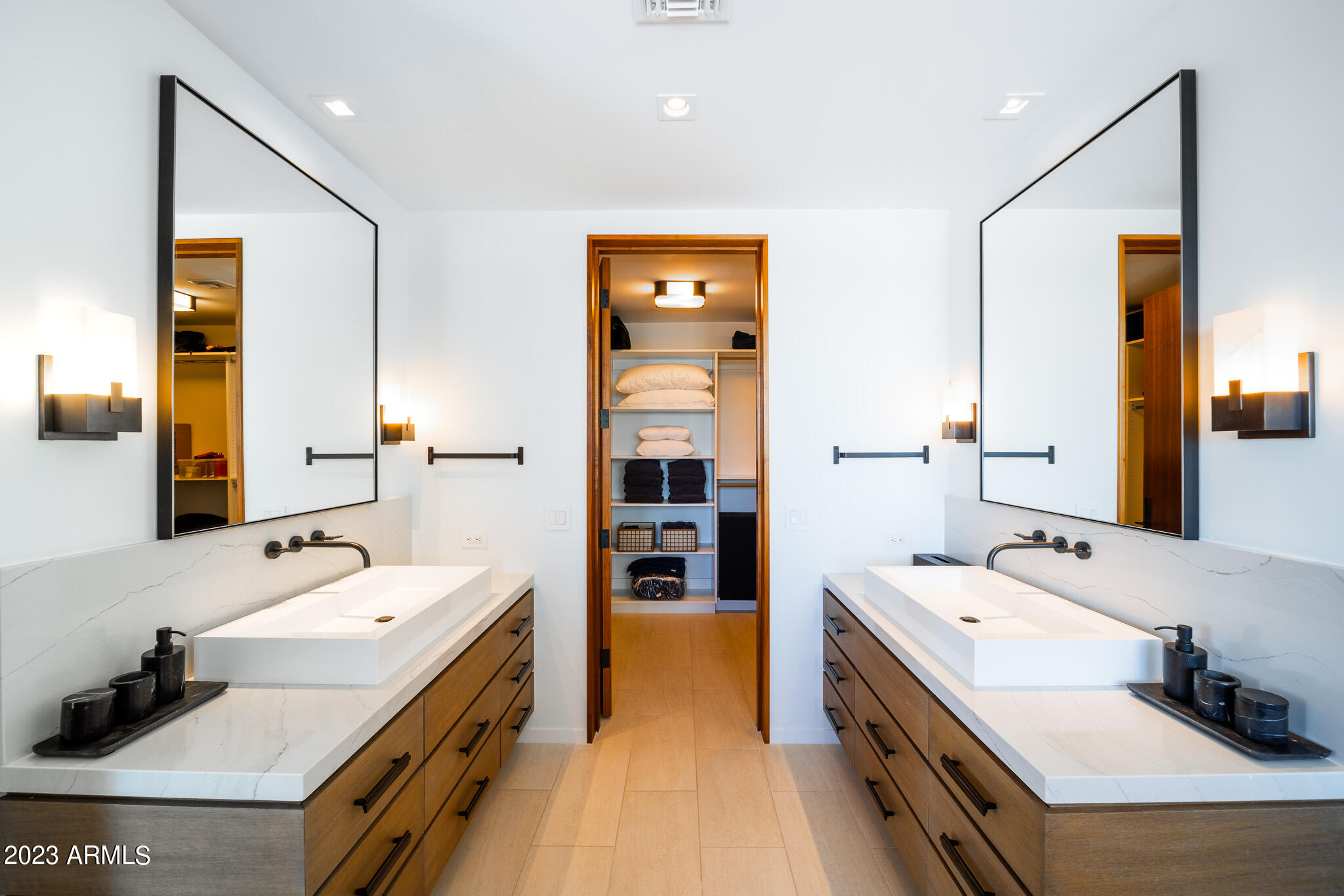 QUARTZ VALLEY - Residential