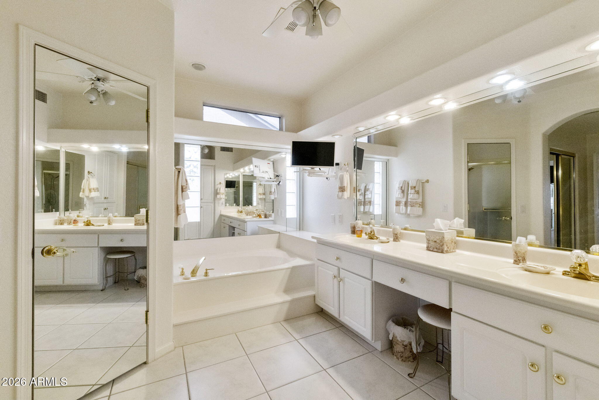 SUN LAKES UNIT FORTY A - Residential
