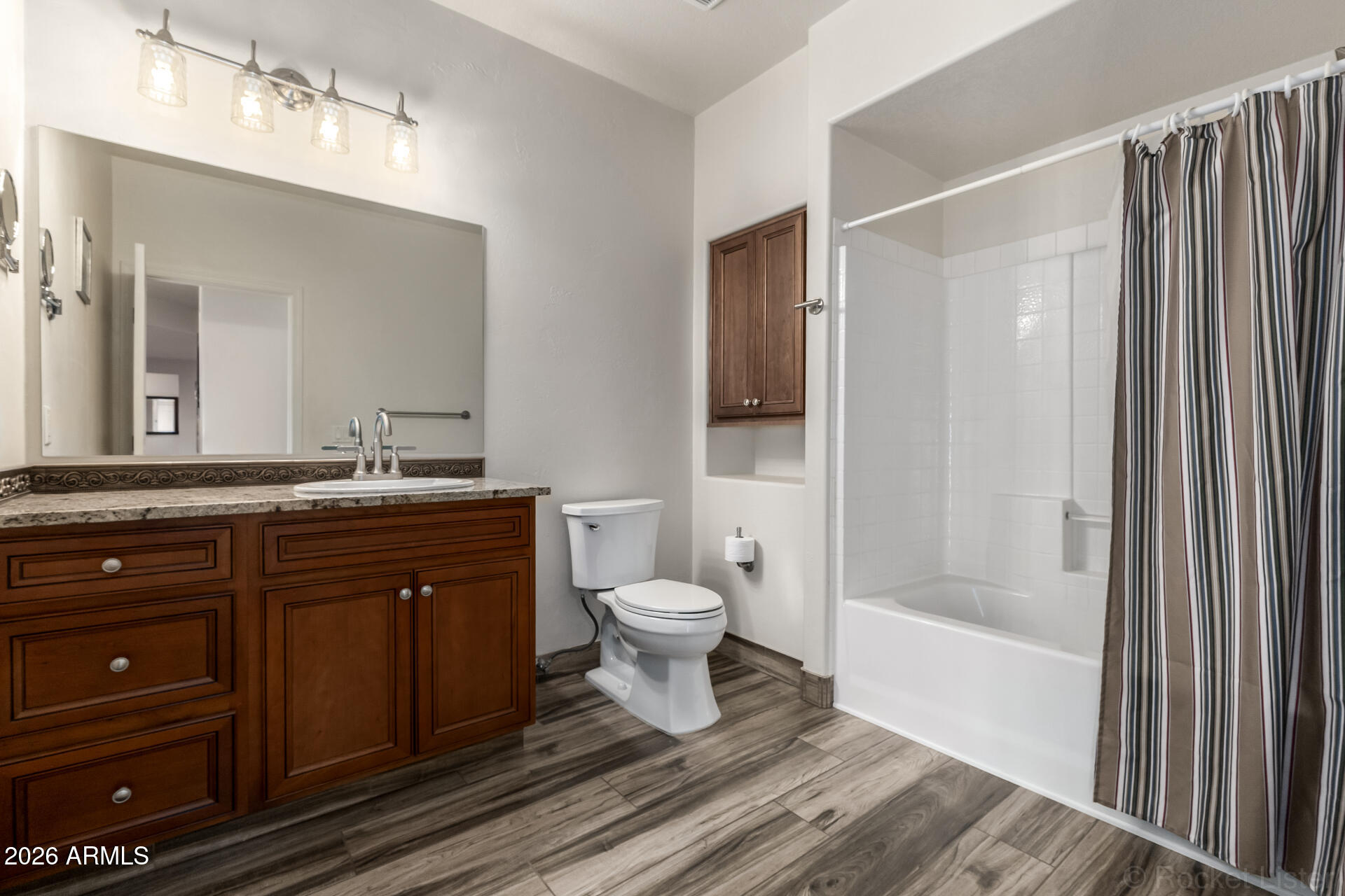 COMMENCING AT THE SW CORNER OF SECTION 4 TOWNSHIP - Residential
