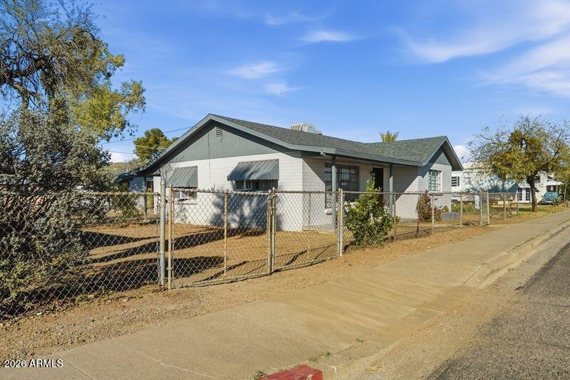 WINKELMAN TOWNSITE - Residential