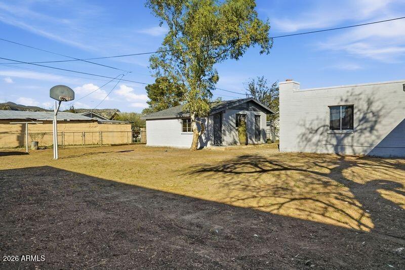 WINKELMAN TOWNSITE - Residential