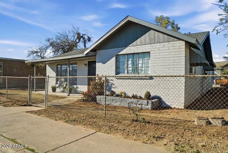 WINKELMAN TOWNSITE - Residential