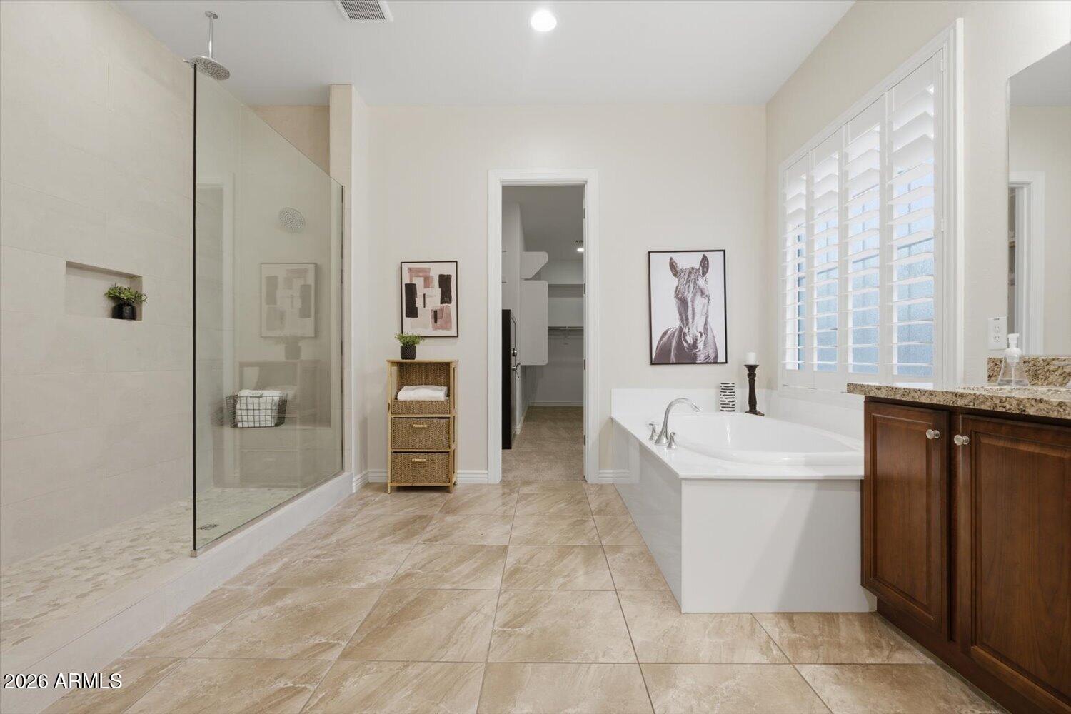 LAYTON LAKES - Residential