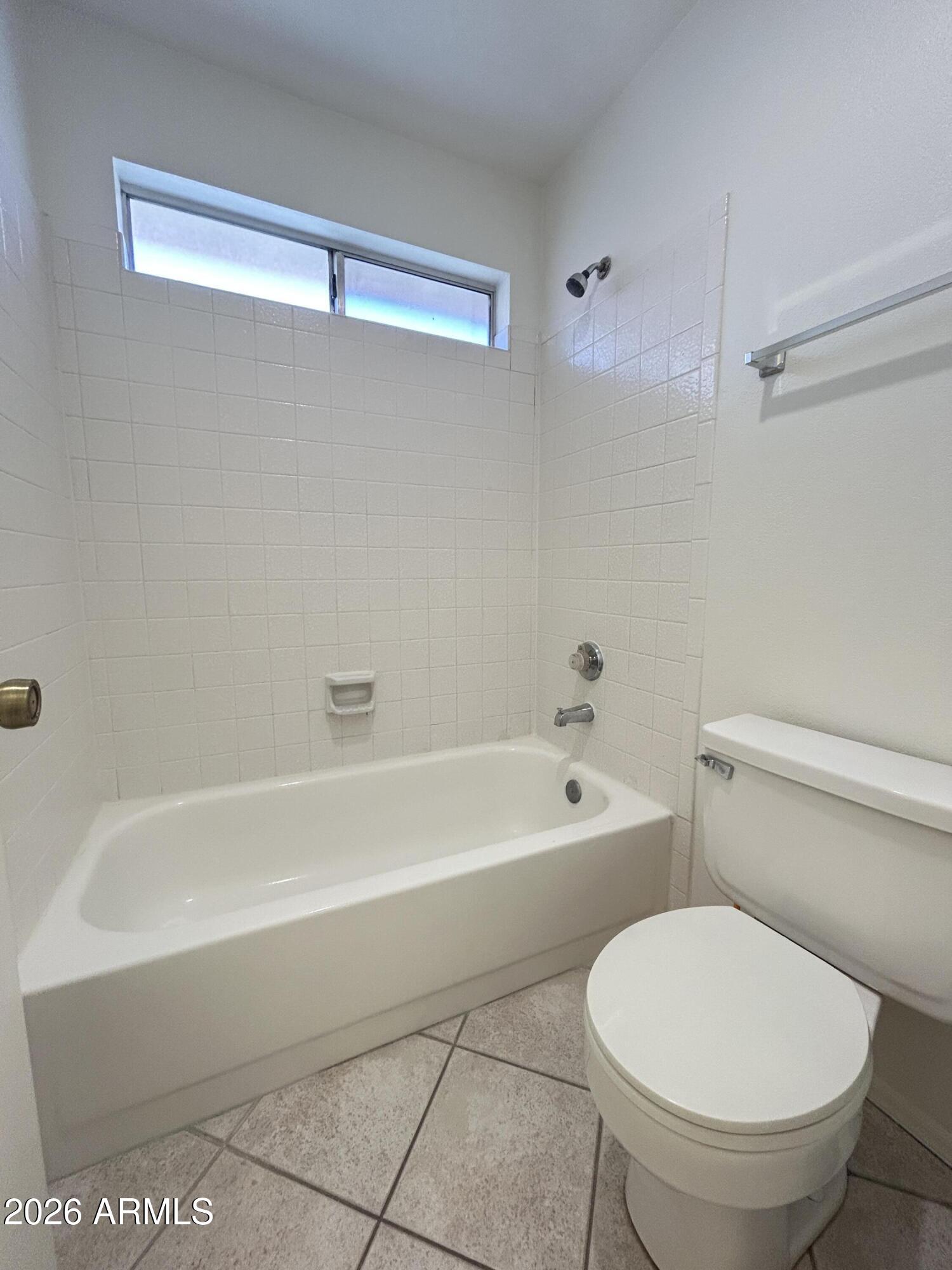 DOBSON TERRACE LOT 1-163 TR A-L - Residential Lease