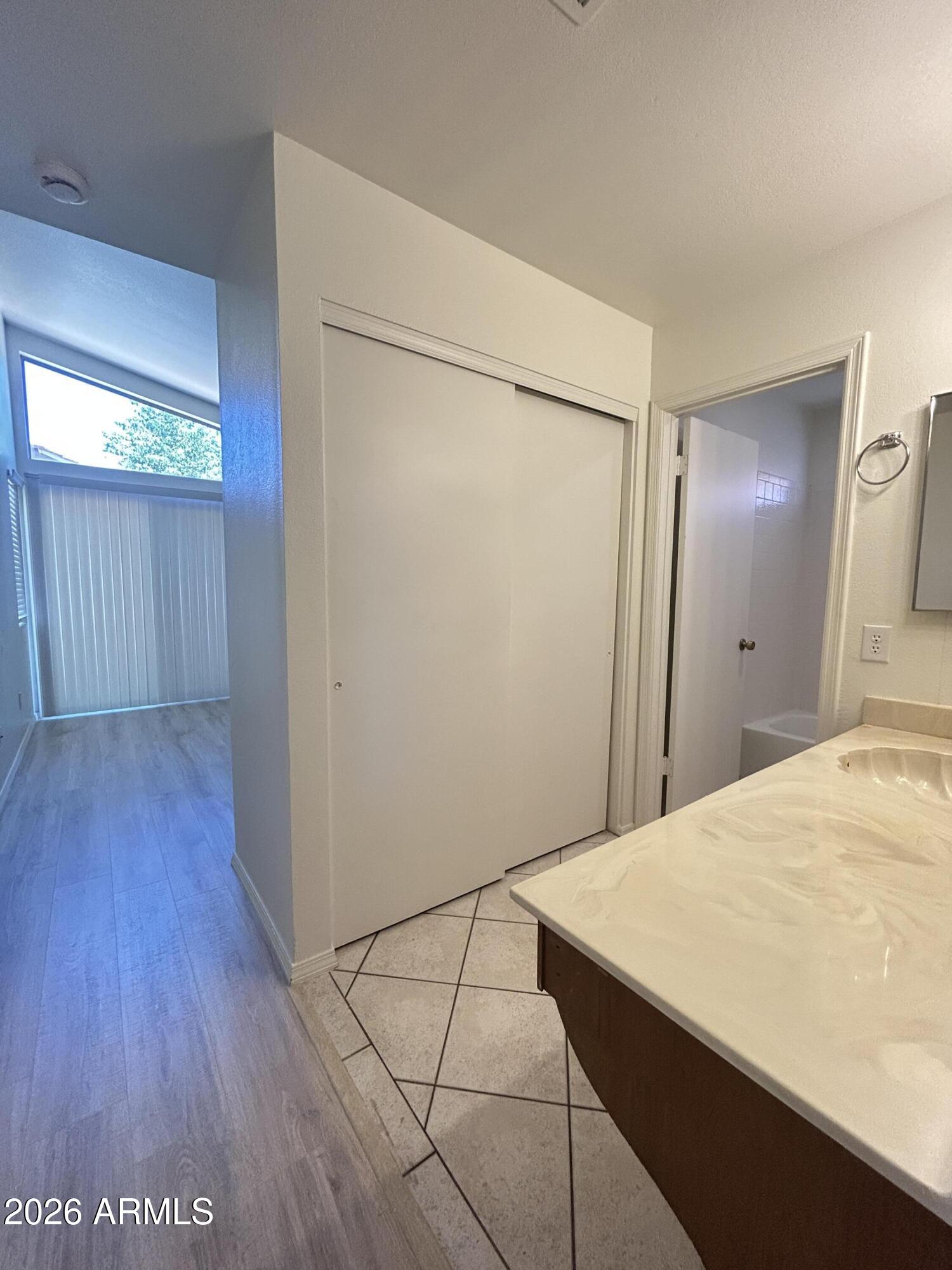 DOBSON TERRACE LOT 1-163 TR A-L - Residential Lease