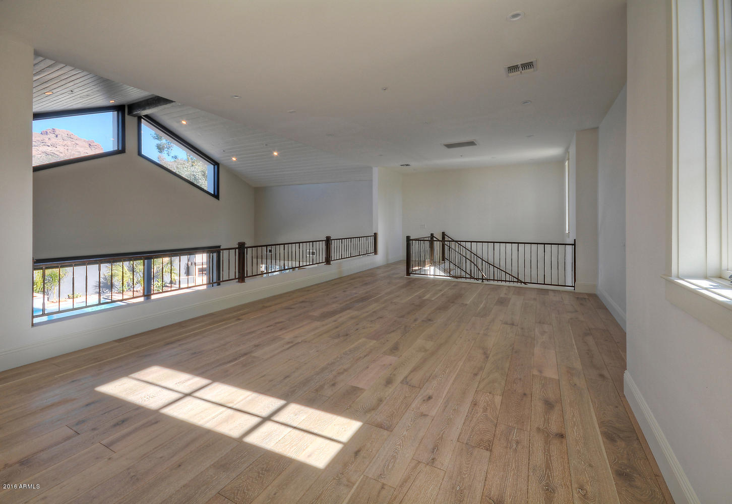 ARCADIA BLK 20 - Residential