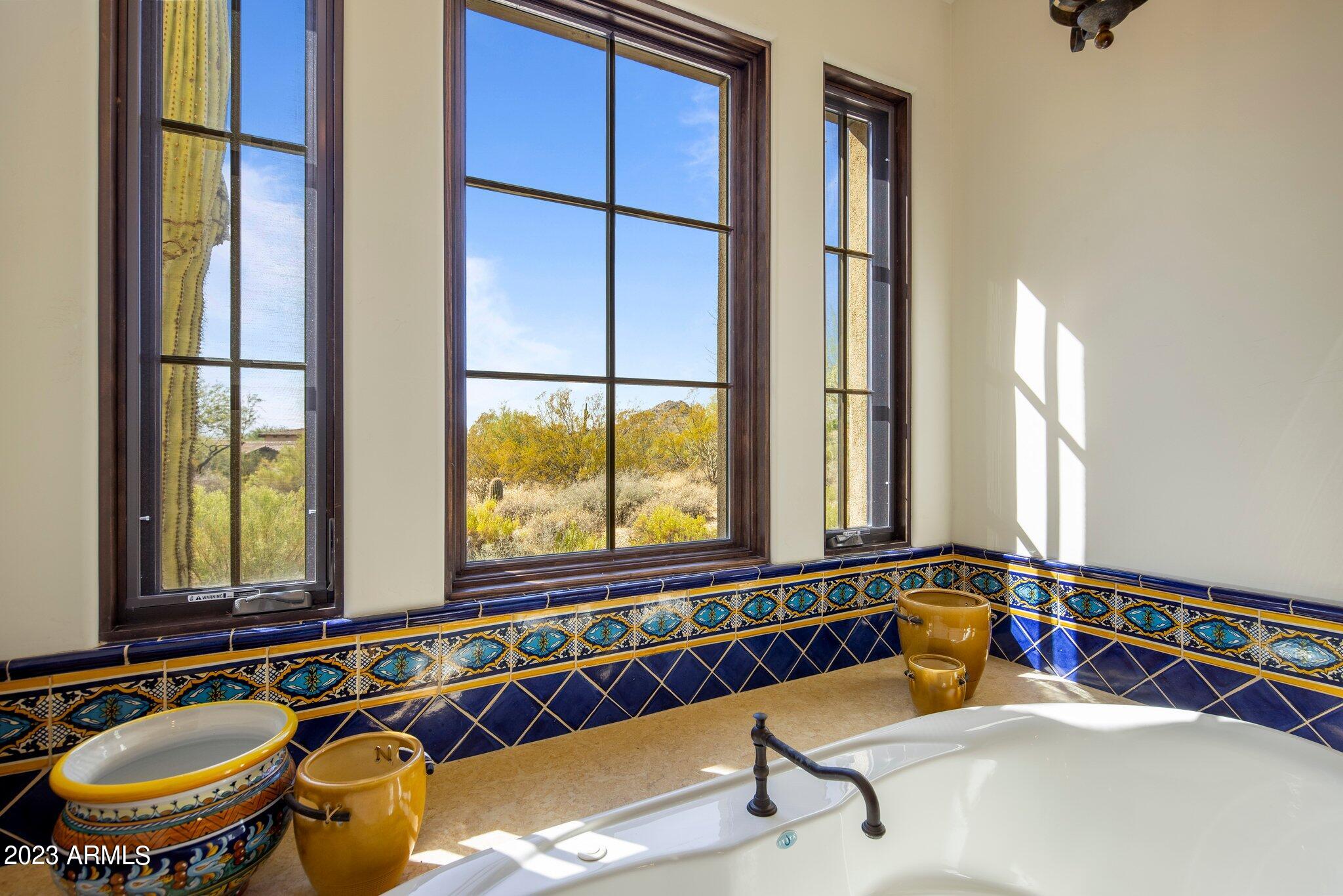 WHISPER ROCK UNIT 2 - Residential