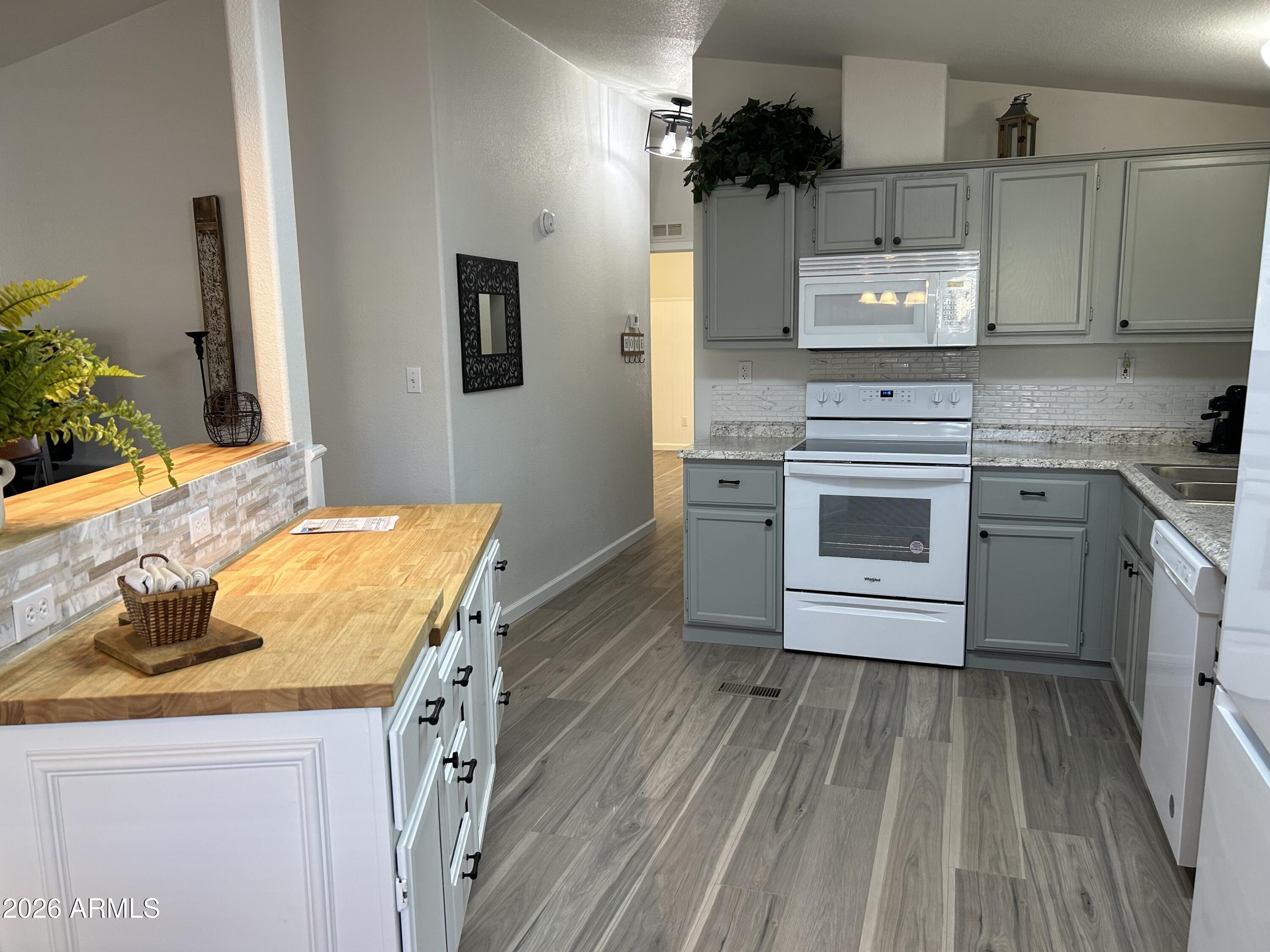 Apache East Estate - Residential