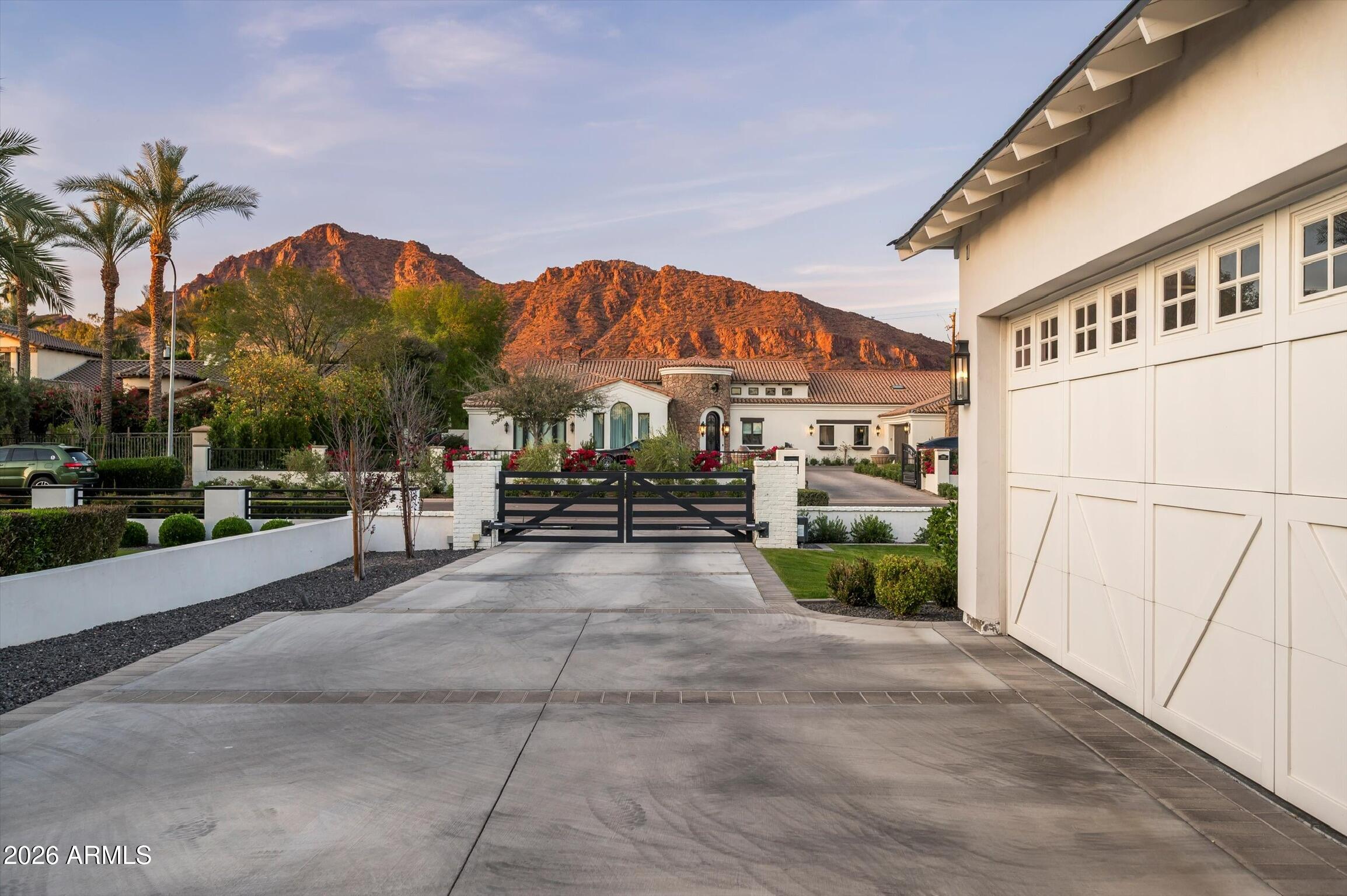 Sectional/Meets & Bounds - Residential