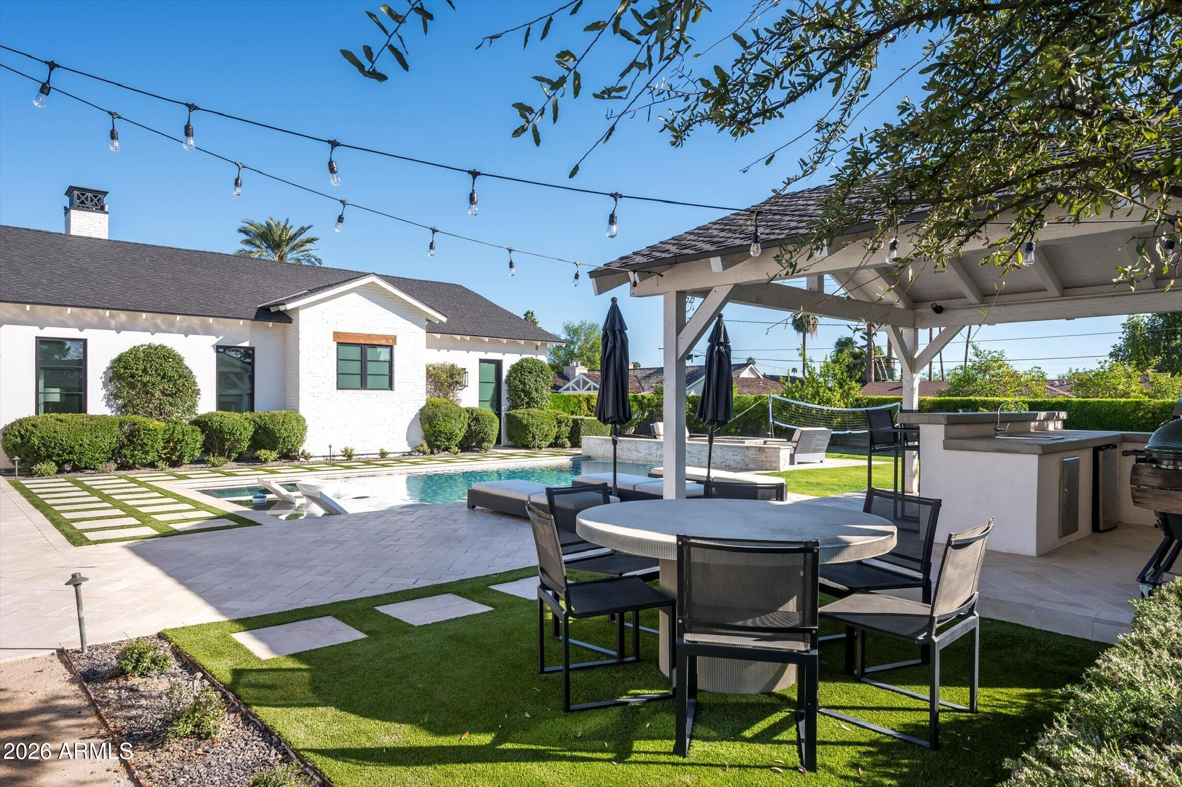 Sectional/Meets & Bounds - Residential