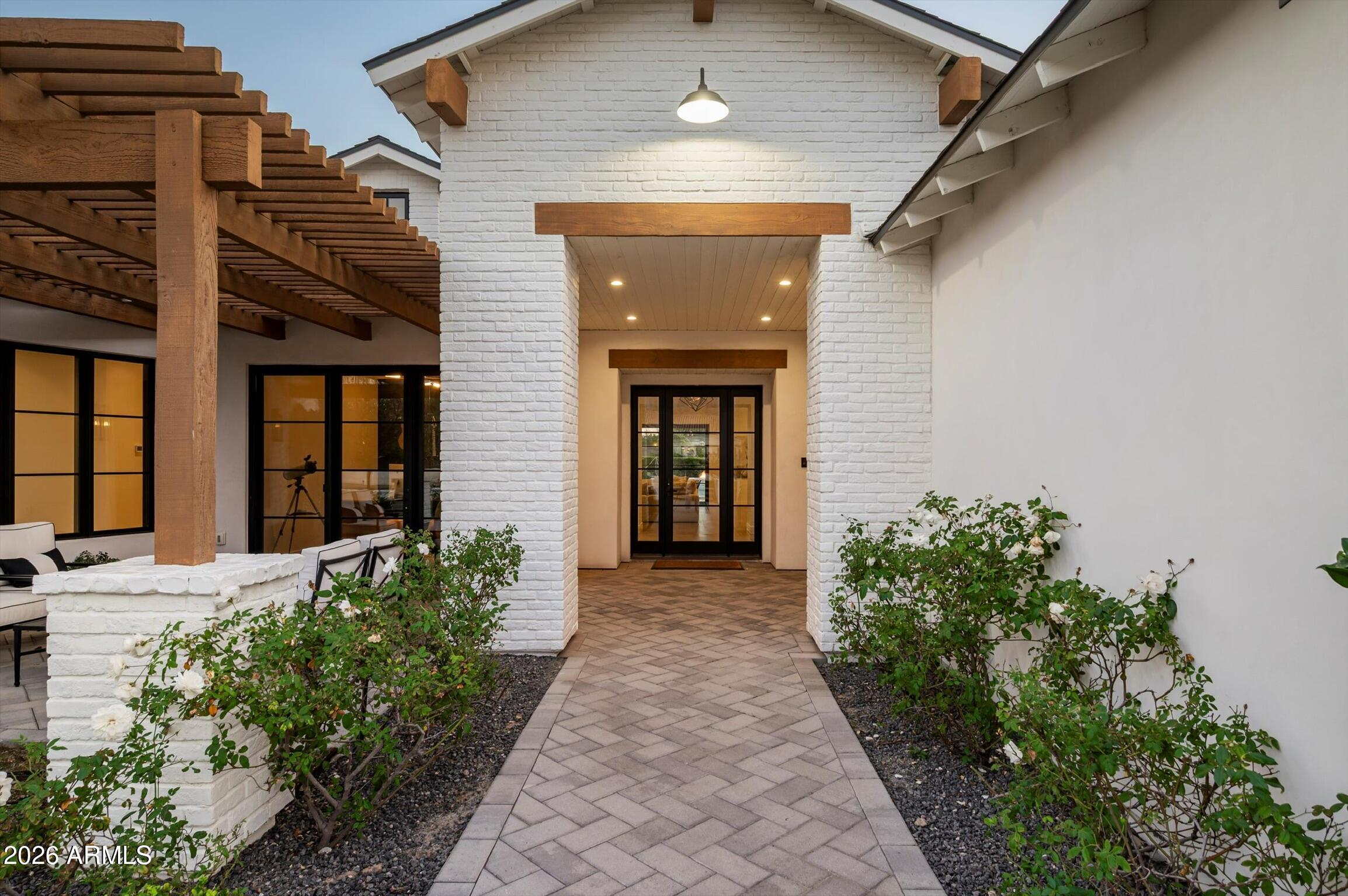Sectional/Meets & Bounds - Residential