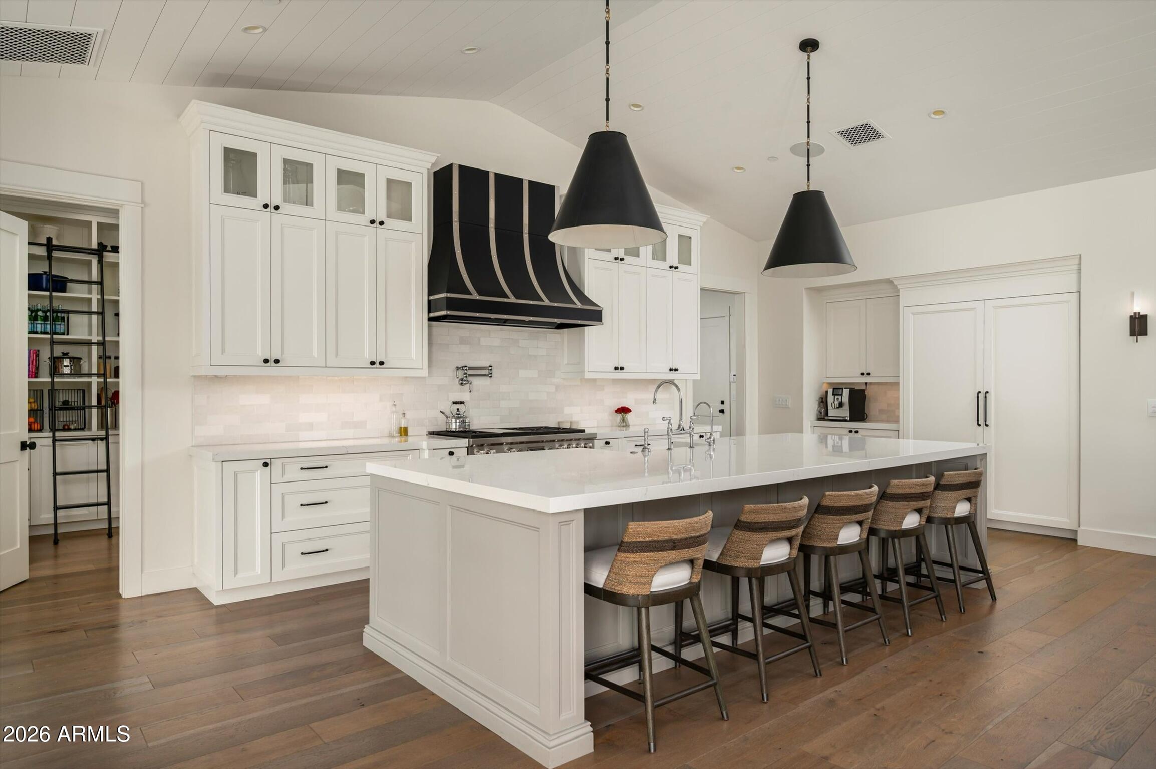 Sectional/Meets & Bounds - Residential