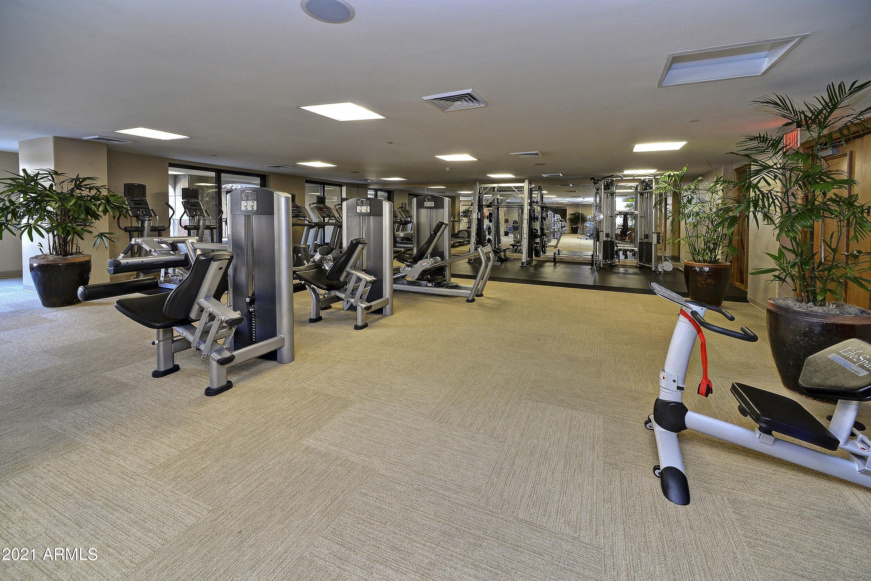 SCOTTSDALE WATERFRONT RESIDENCES CONDOMINIUM - Residential