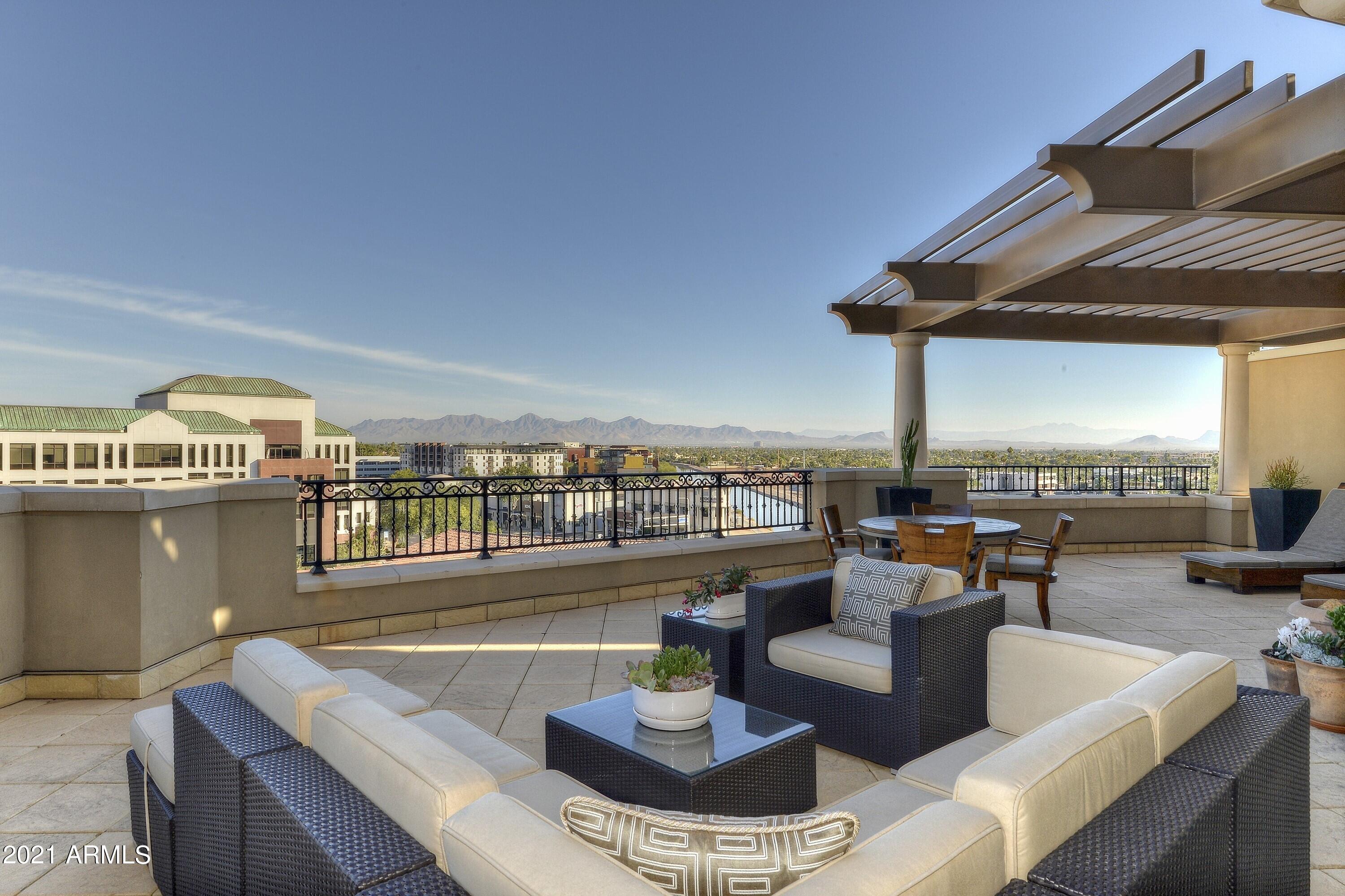 SCOTTSDALE WATERFRONT RESIDENCES CONDOMINIUM - Residential