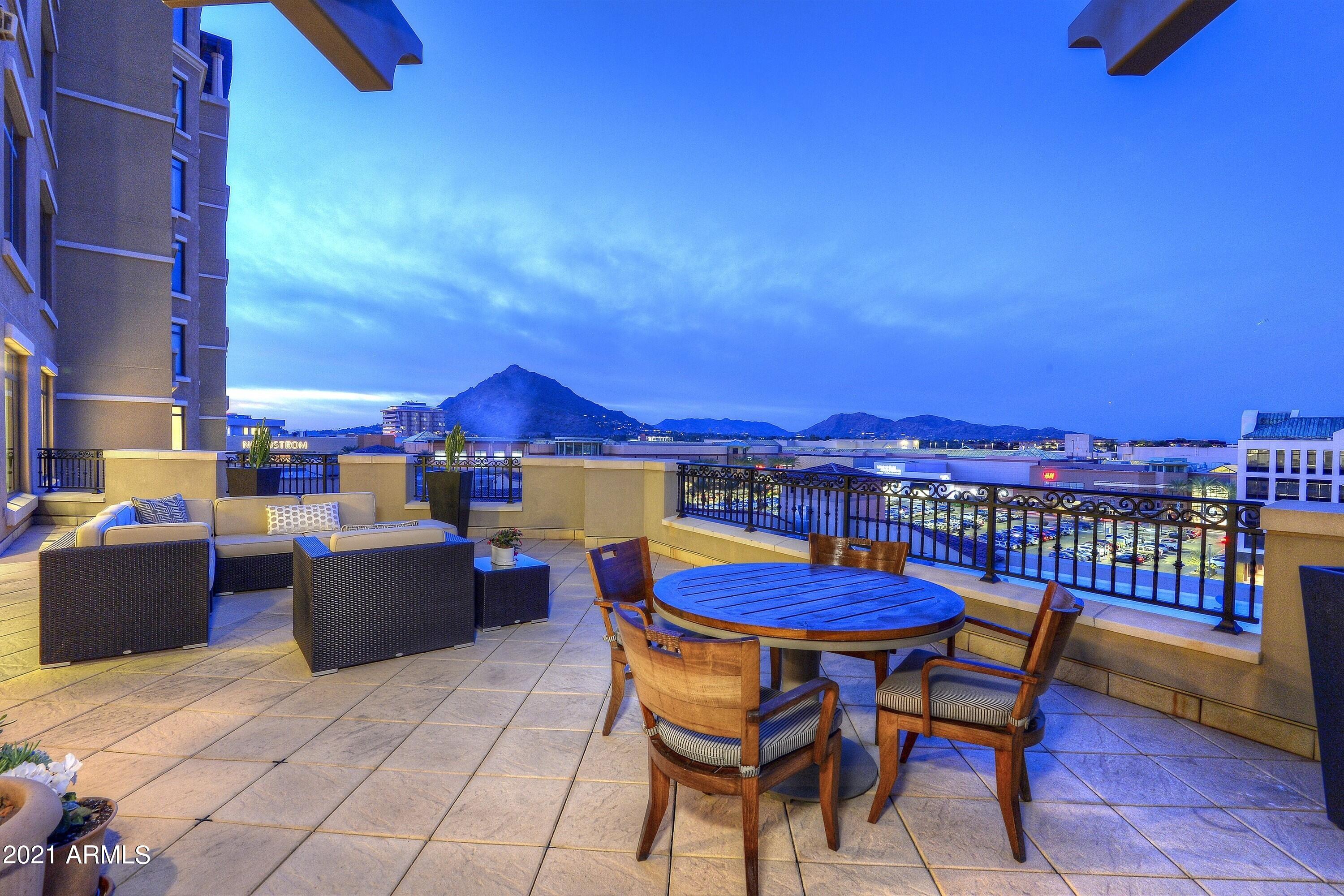 SCOTTSDALE WATERFRONT RESIDENCES CONDOMINIUM - Residential