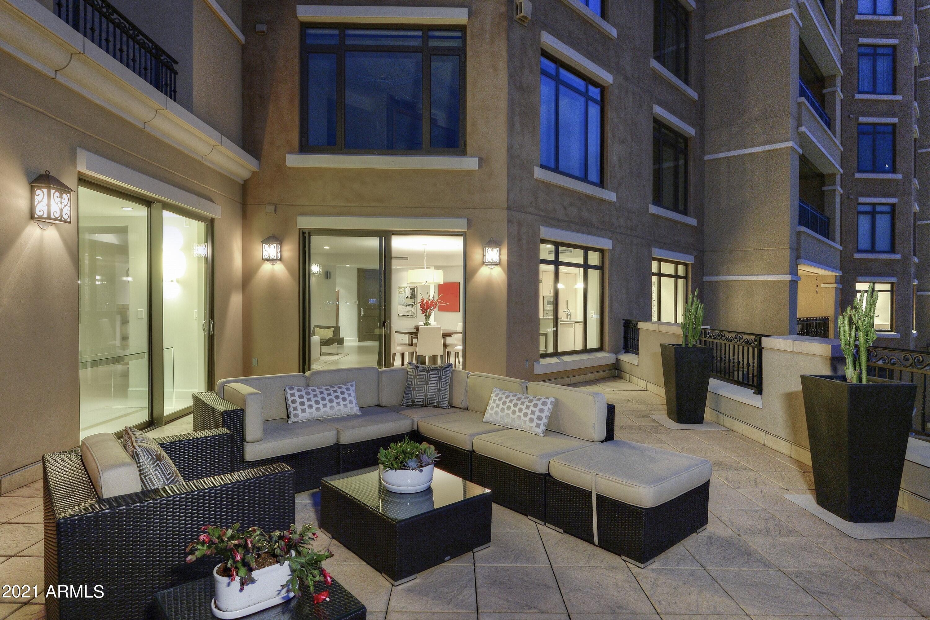 SCOTTSDALE WATERFRONT RESIDENCES CONDOMINIUM - Residential