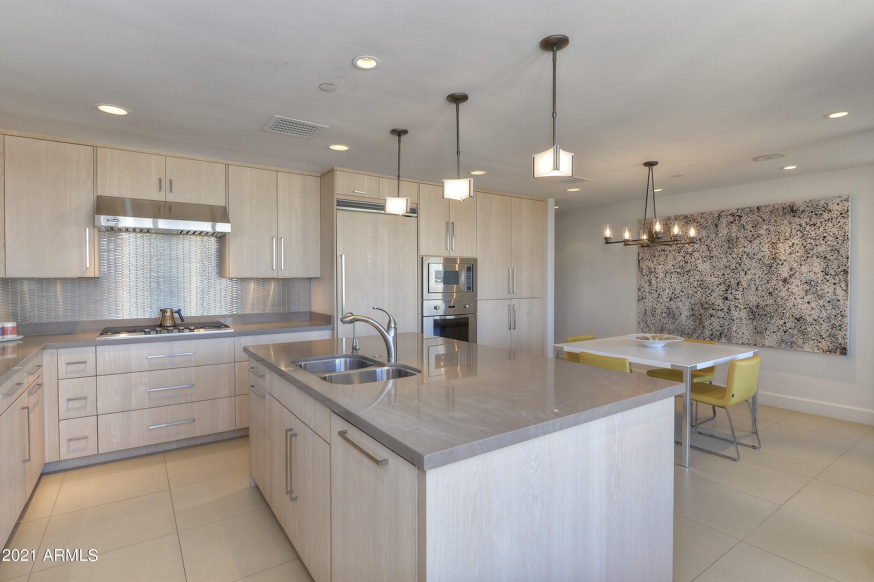 SCOTTSDALE WATERFRONT RESIDENCES CONDOMINIUM - Residential