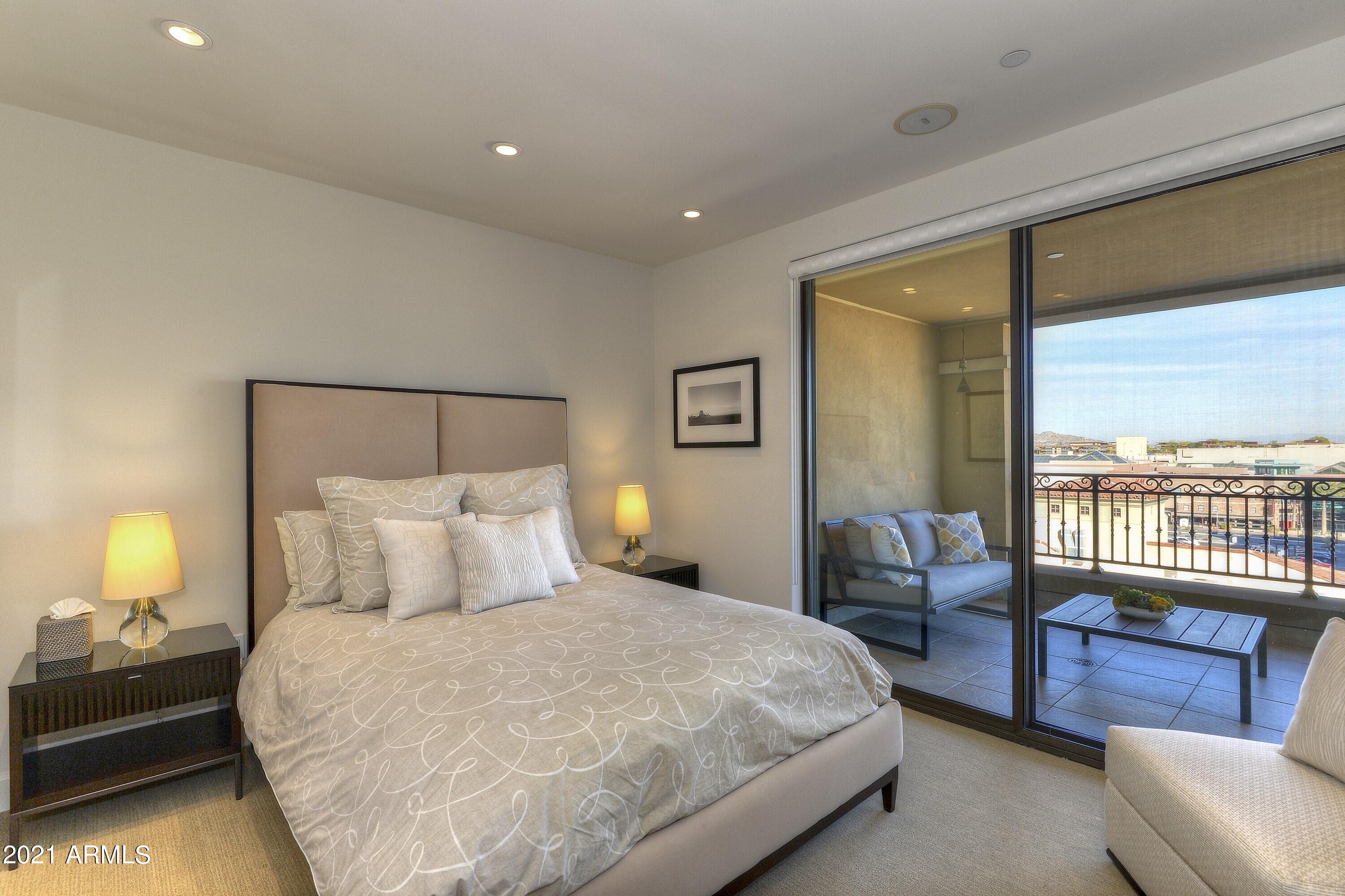 SCOTTSDALE WATERFRONT RESIDENCES CONDOMINIUM - Residential