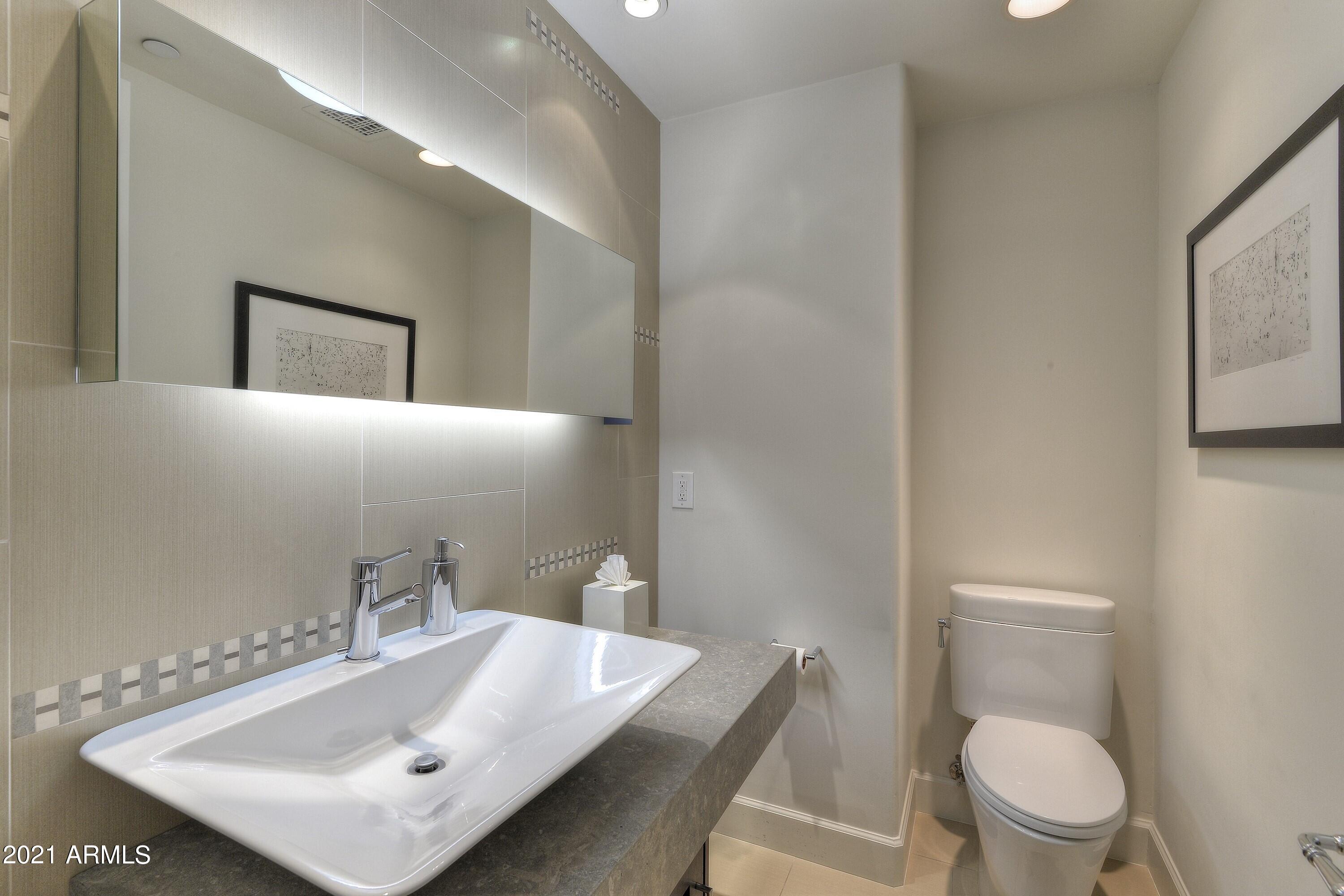 SCOTTSDALE WATERFRONT RESIDENCES CONDOMINIUM - Residential