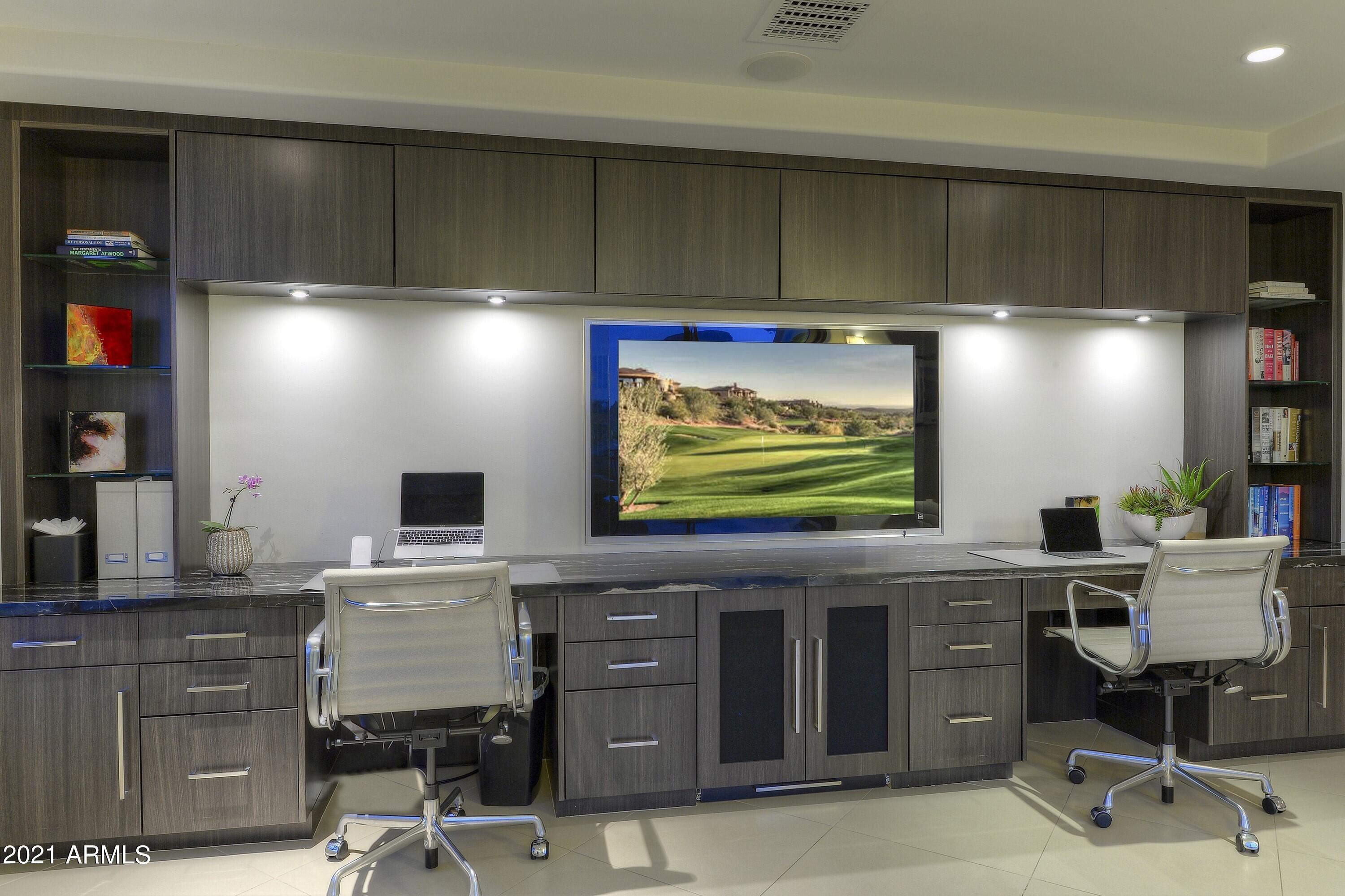 SCOTTSDALE WATERFRONT RESIDENCES CONDOMINIUM - Residential