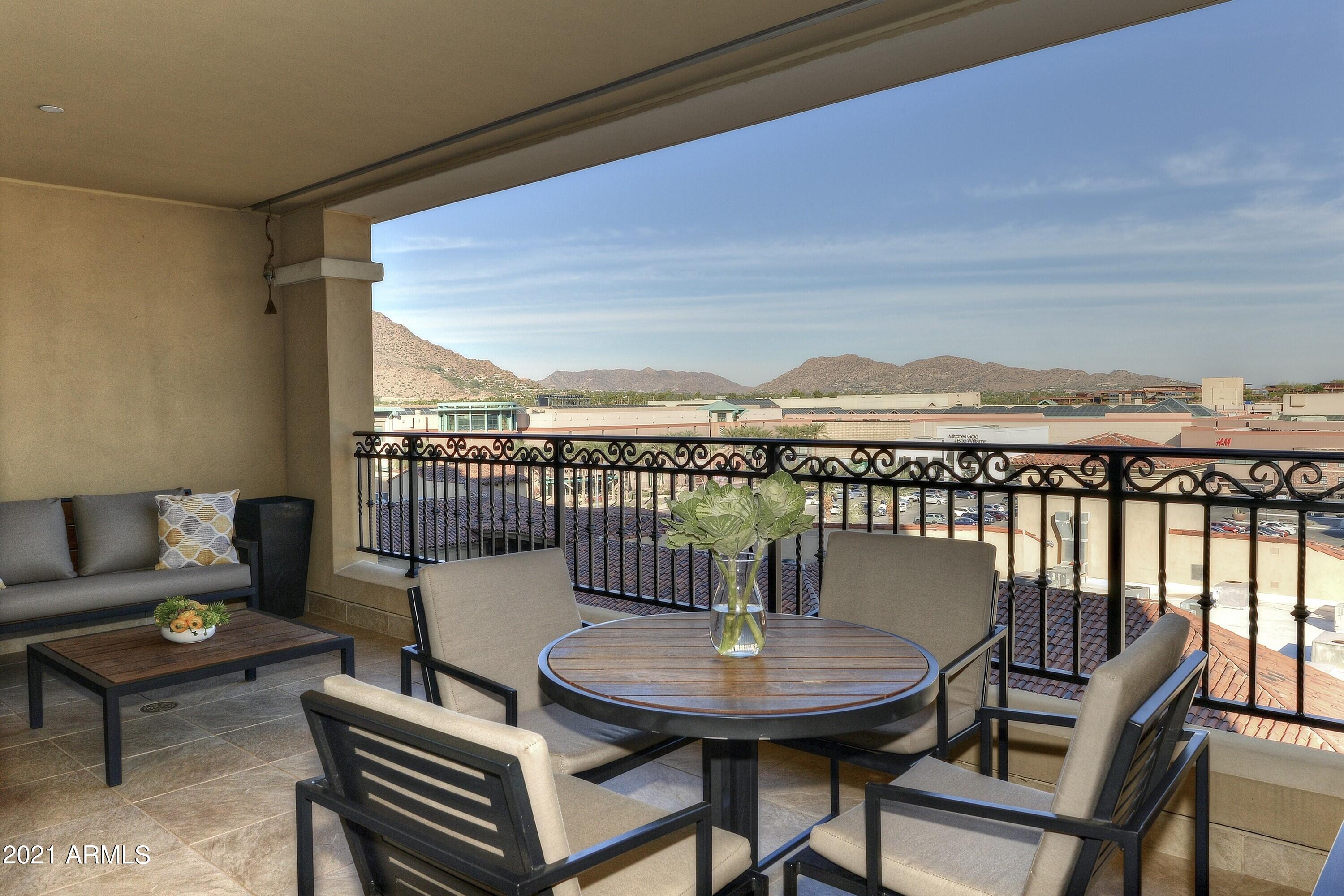 SCOTTSDALE WATERFRONT RESIDENCES CONDOMINIUM - Residential