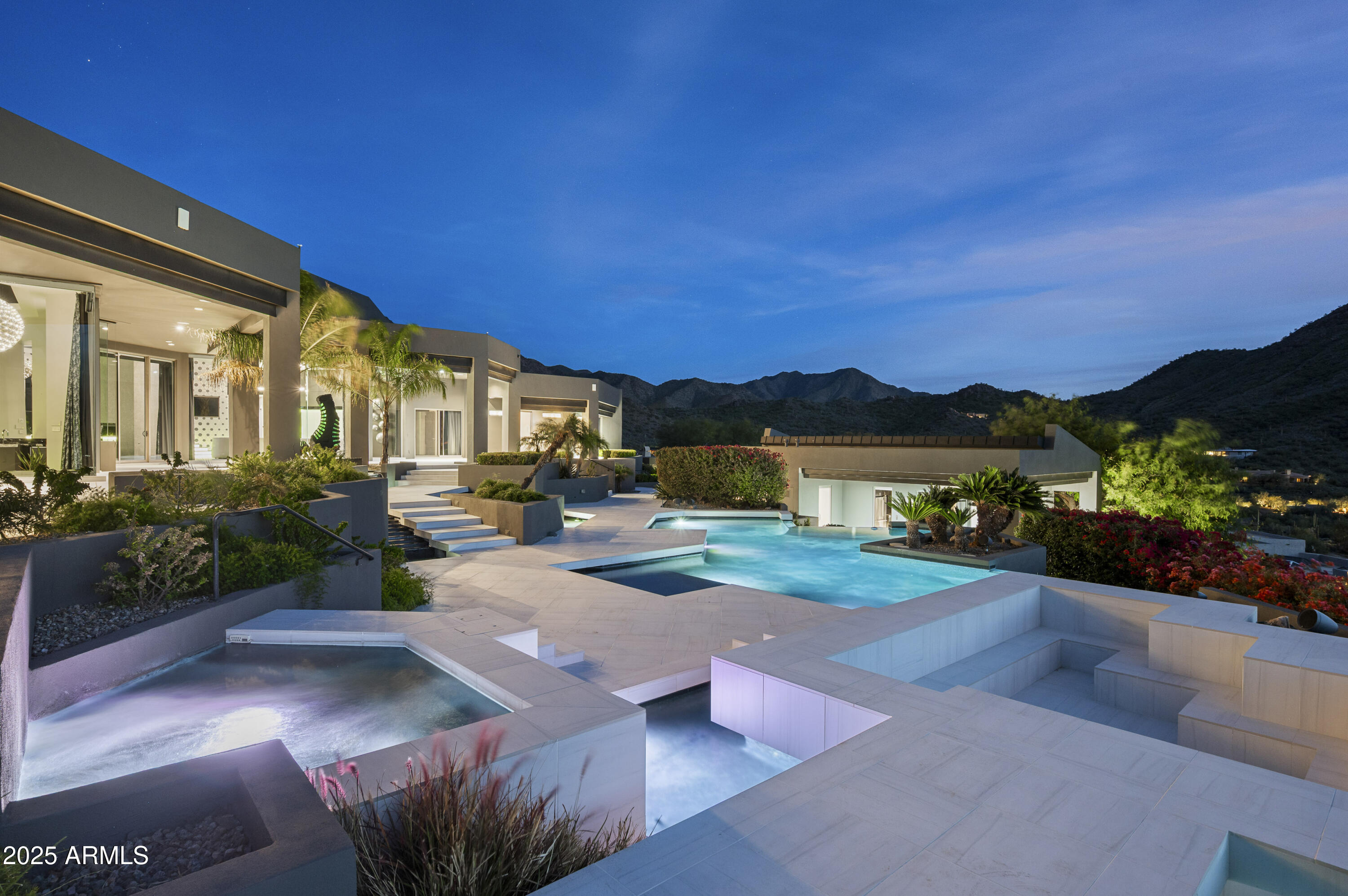 CANYON HEIGHTS - Residential