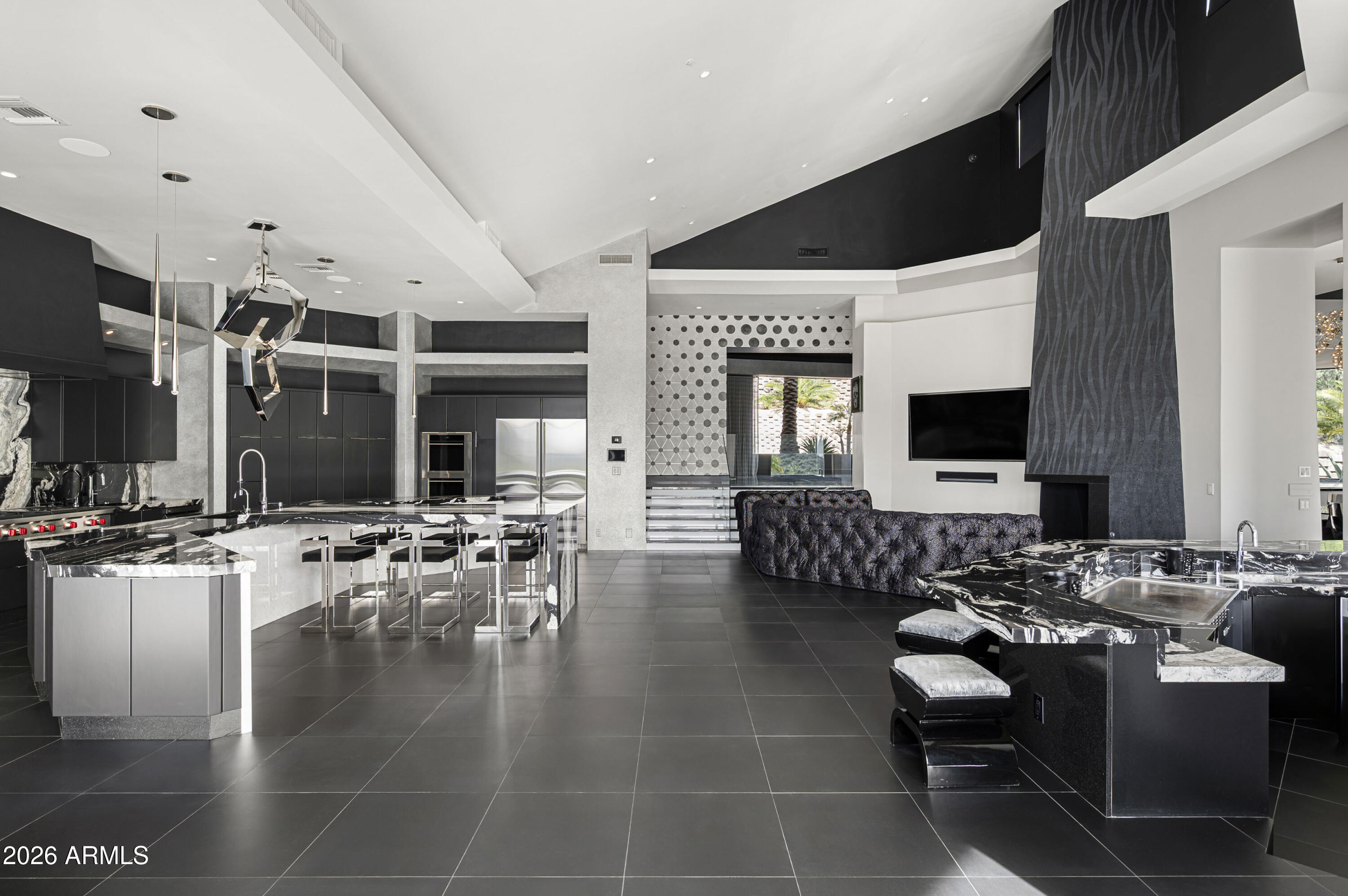 CANYON HEIGHTS - Residential