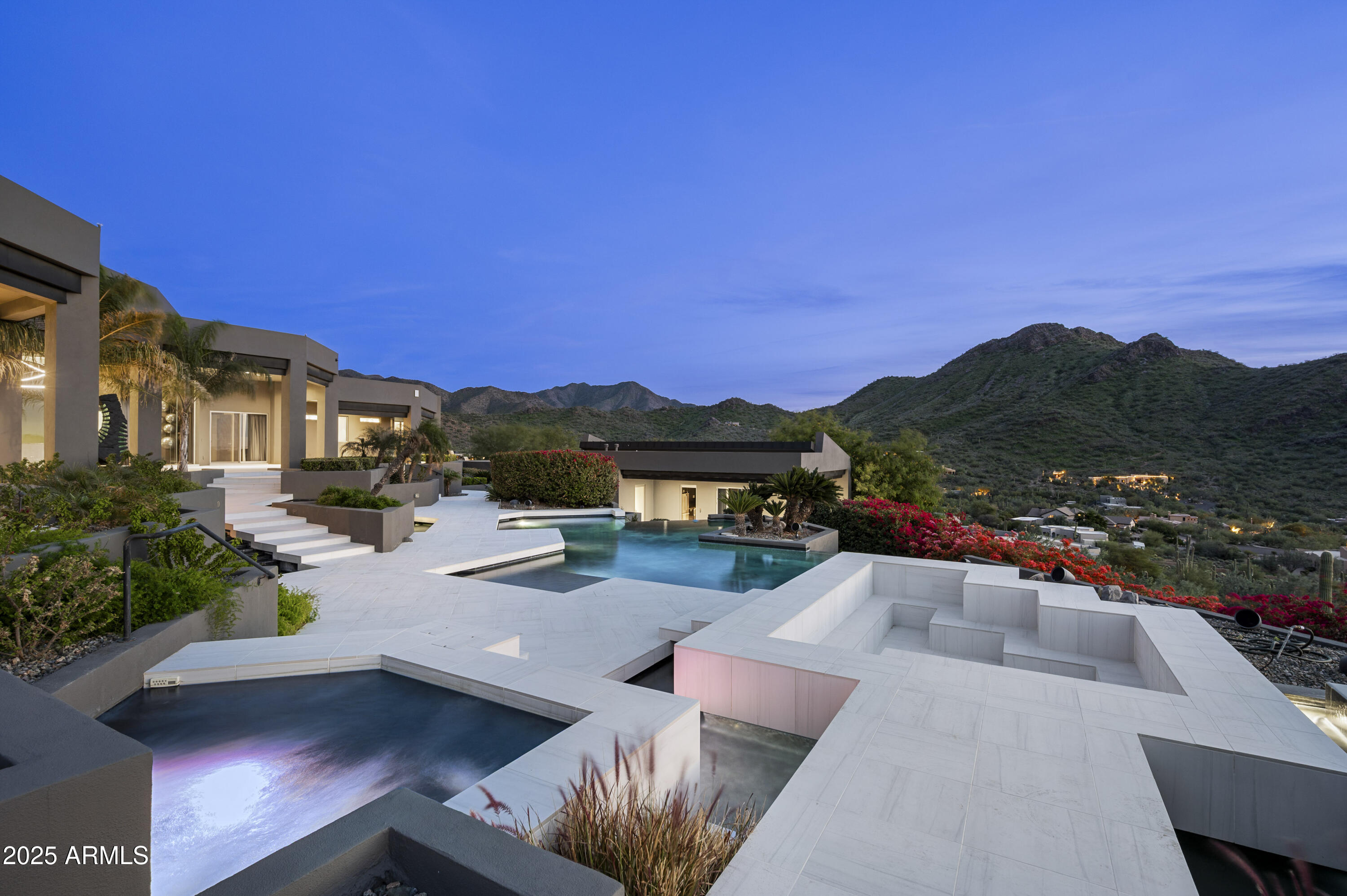 CANYON HEIGHTS - Residential