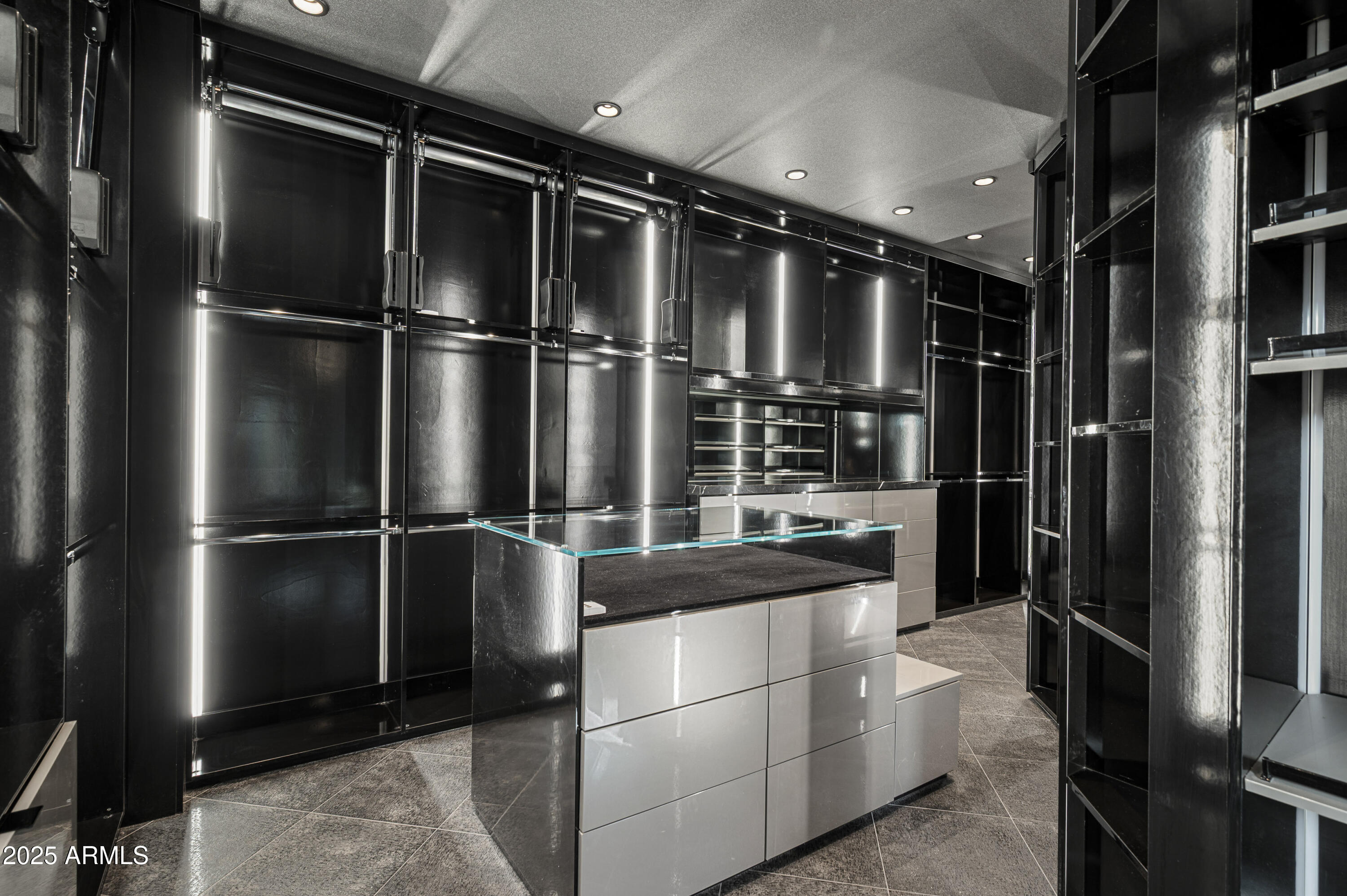 CANYON HEIGHTS - Residential