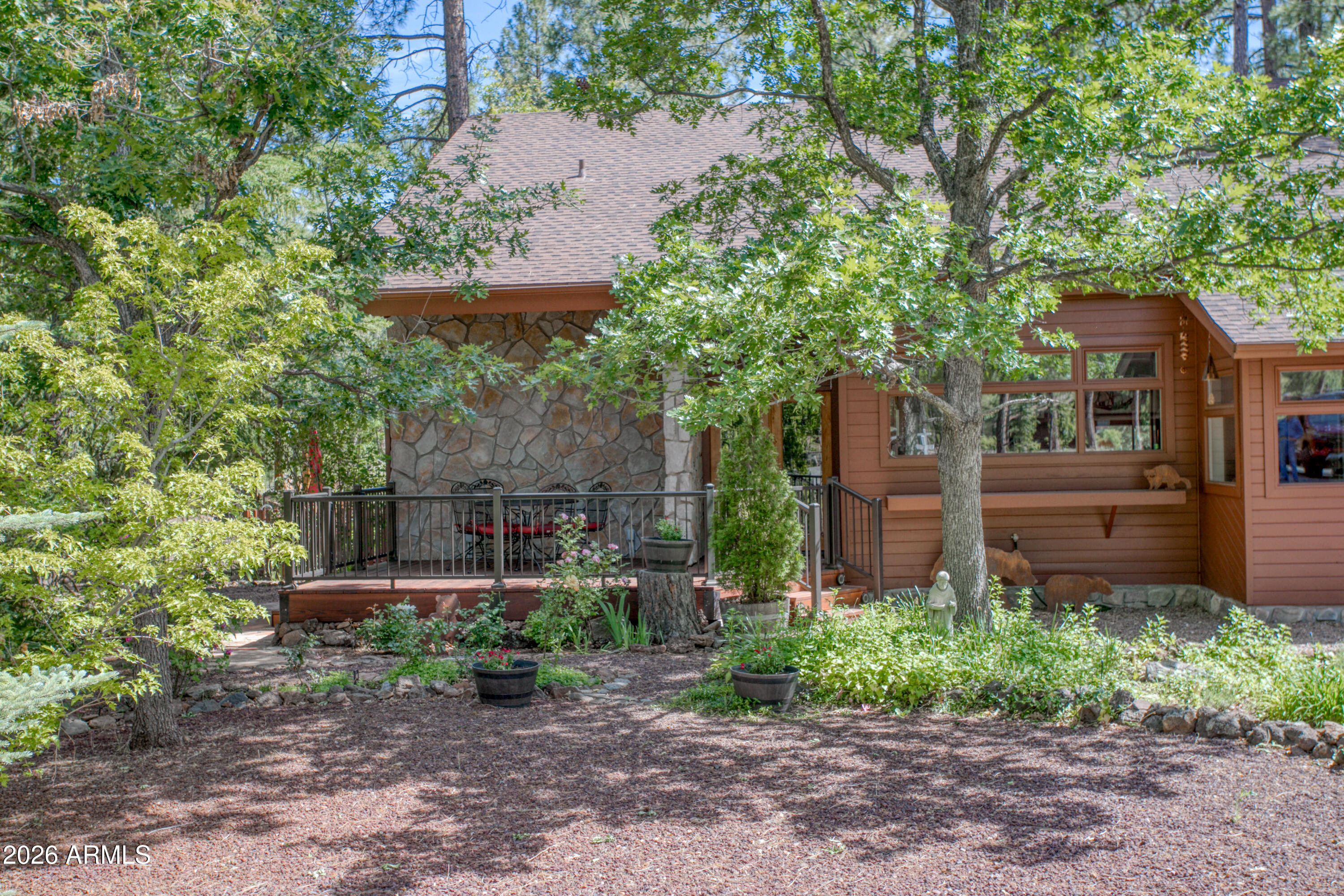 PINETOP LAKES UNIT 3 - Residential
