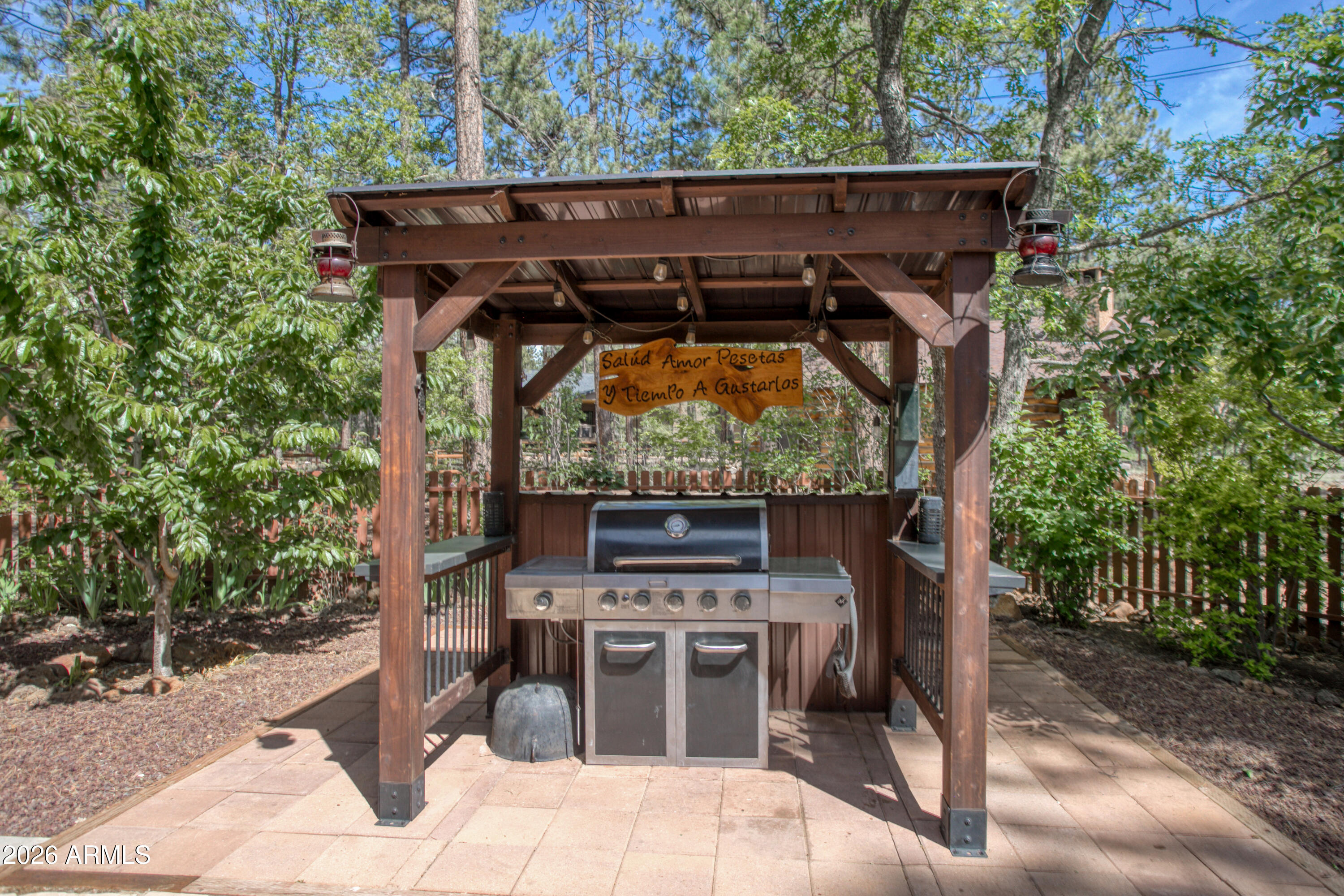 PINETOP LAKES UNIT 3 - Residential