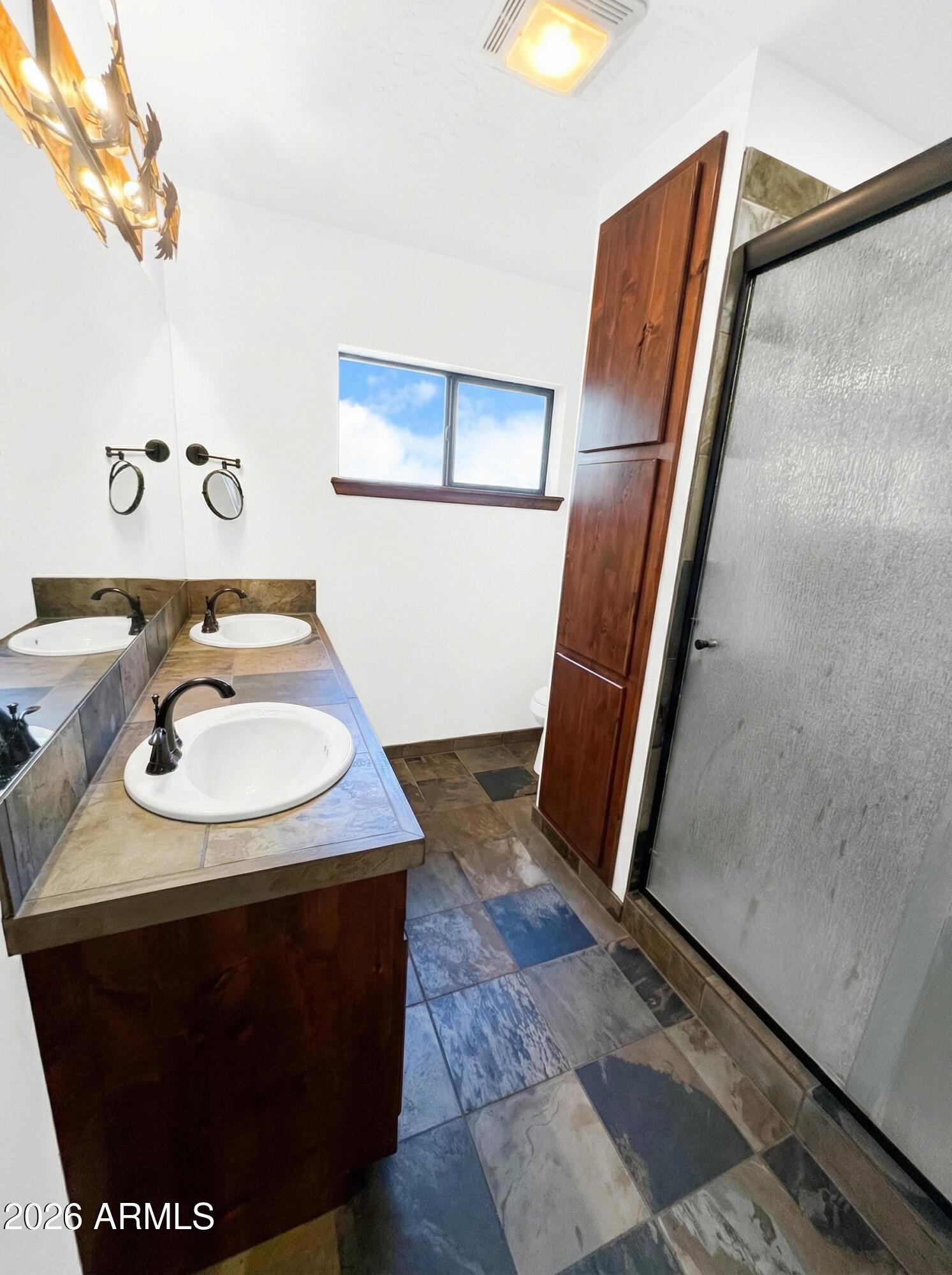 PINETOP LAKES UNIT 3 - Residential