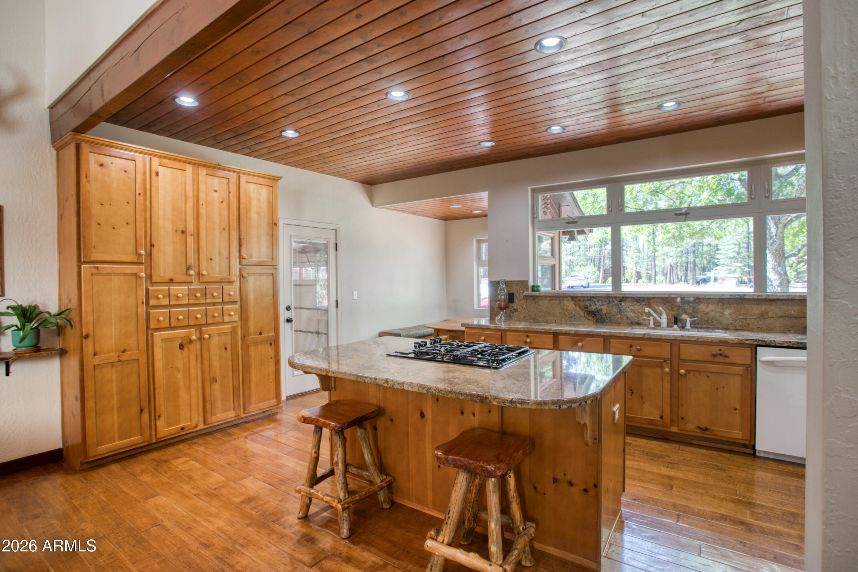 PINETOP LAKES UNIT 3 - Residential
