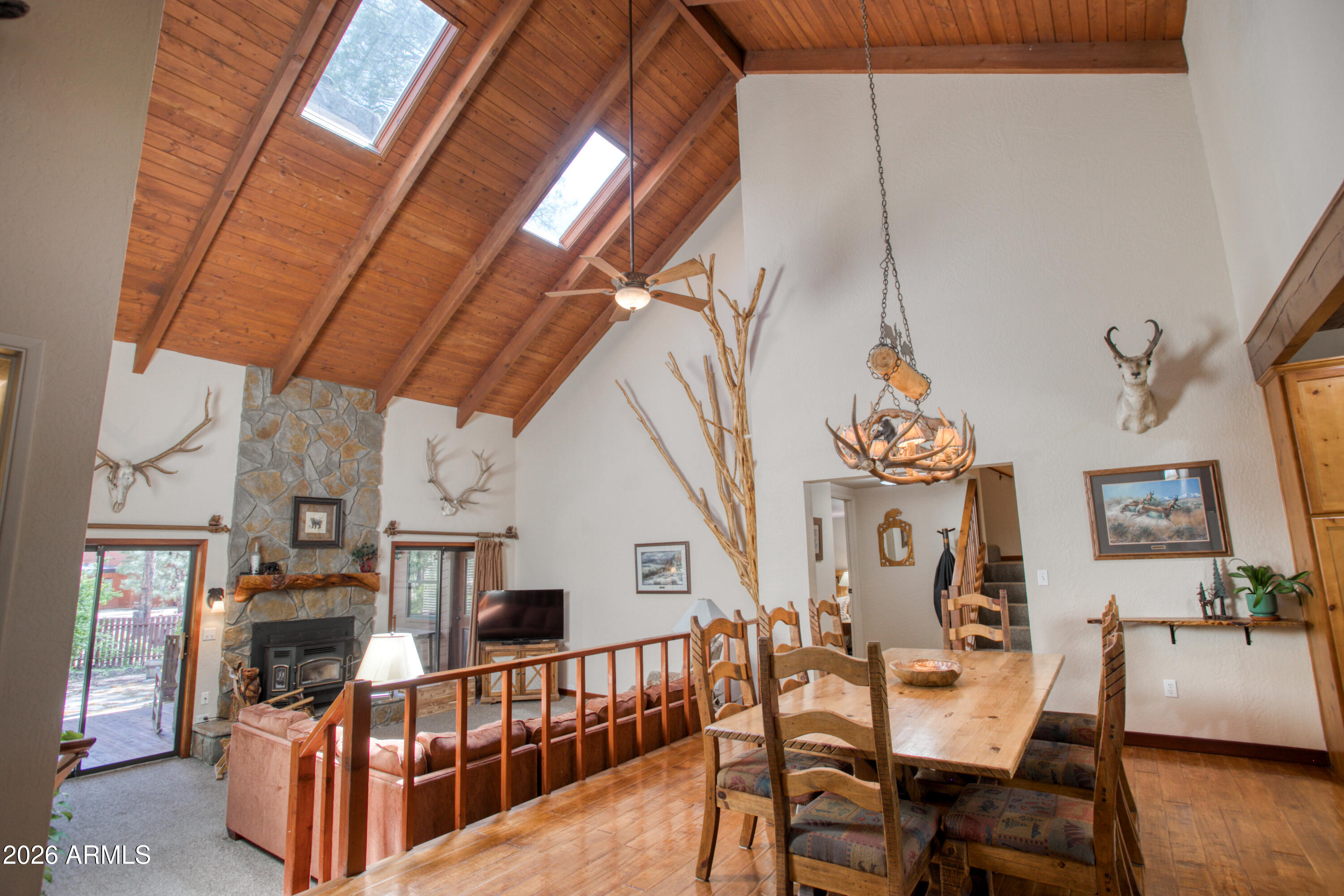 PINETOP LAKES UNIT 3 - Residential