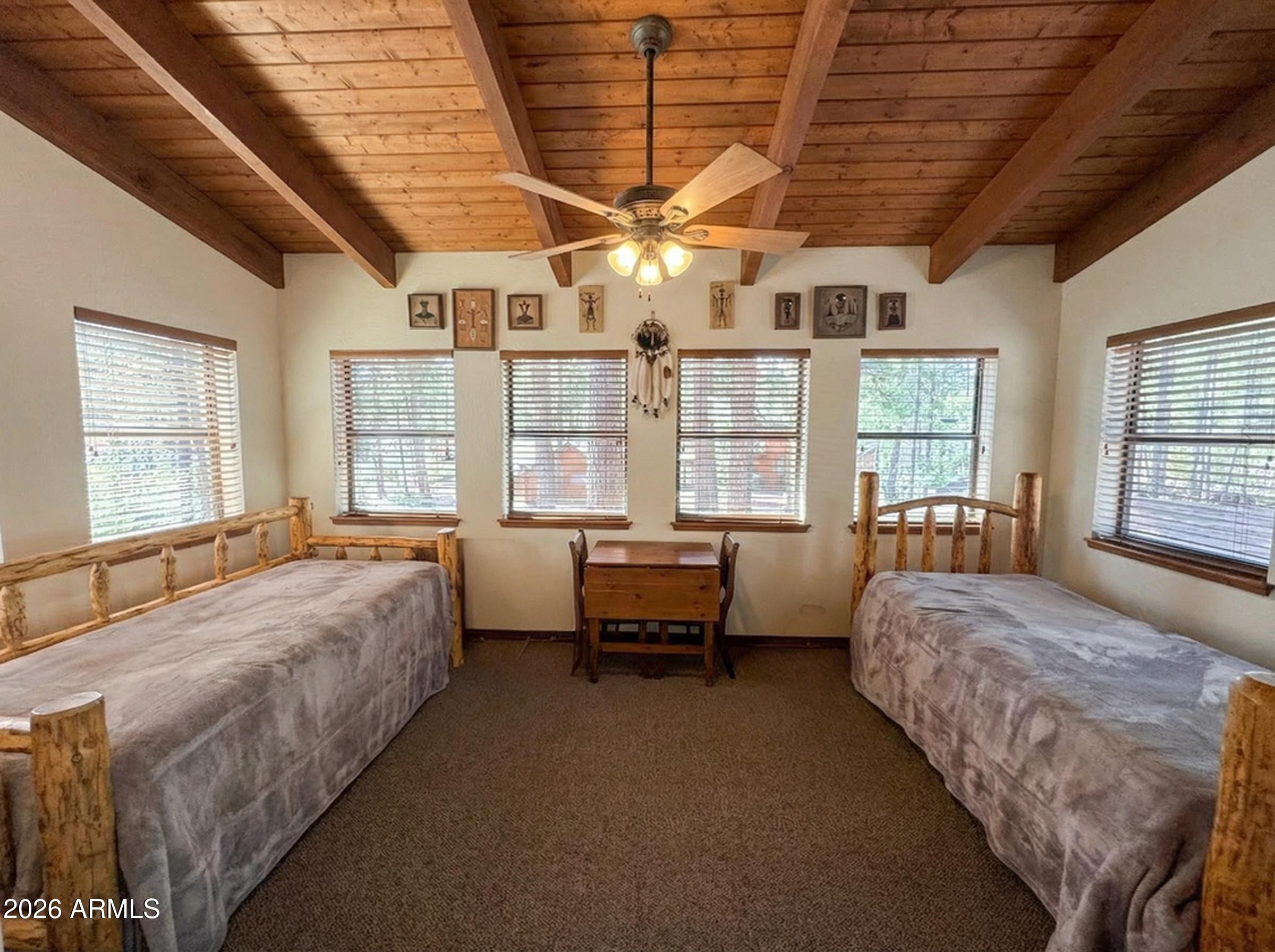 PINETOP LAKES UNIT 3 - Residential