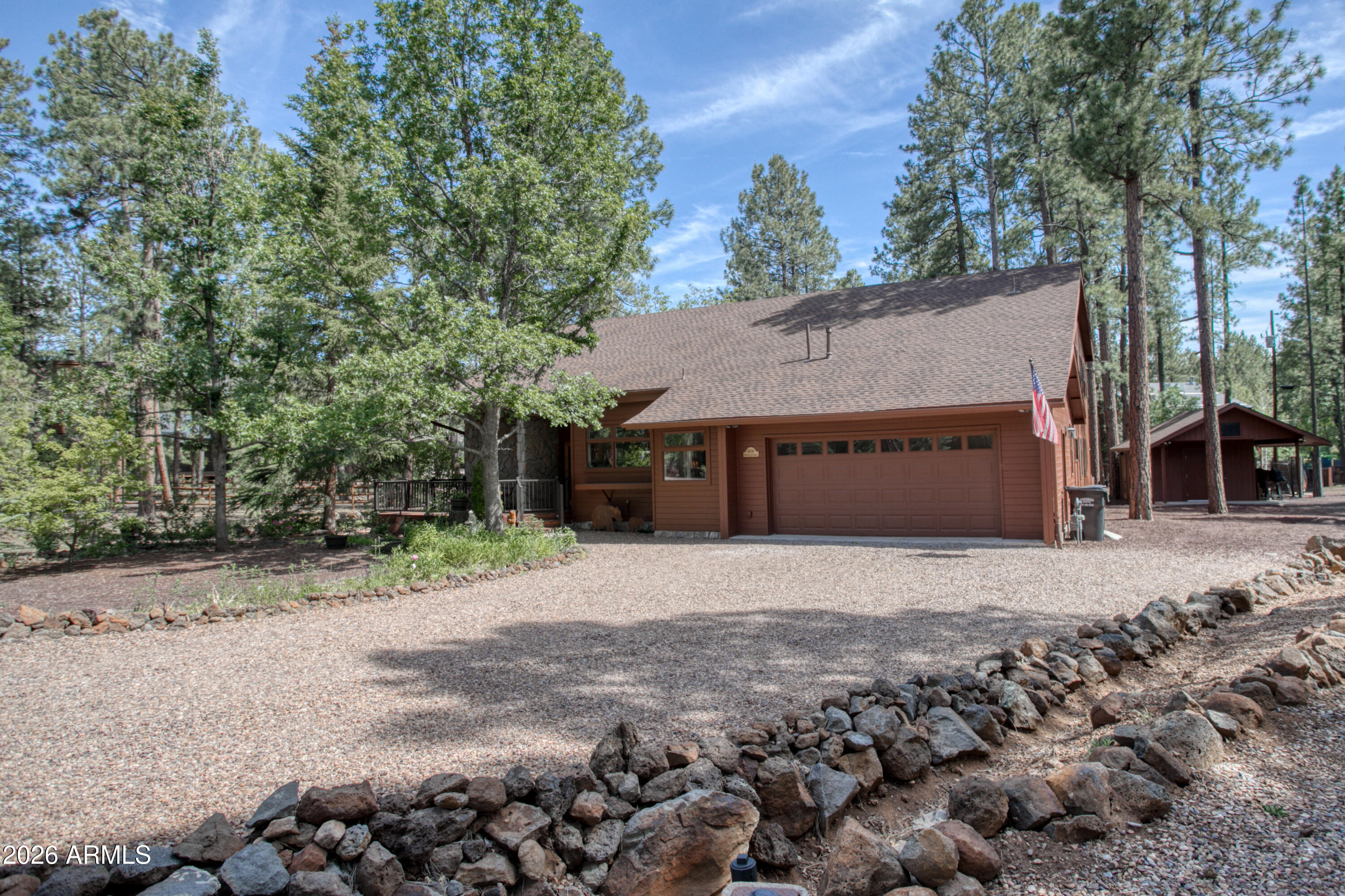 PINETOP LAKES UNIT 3 - Residential