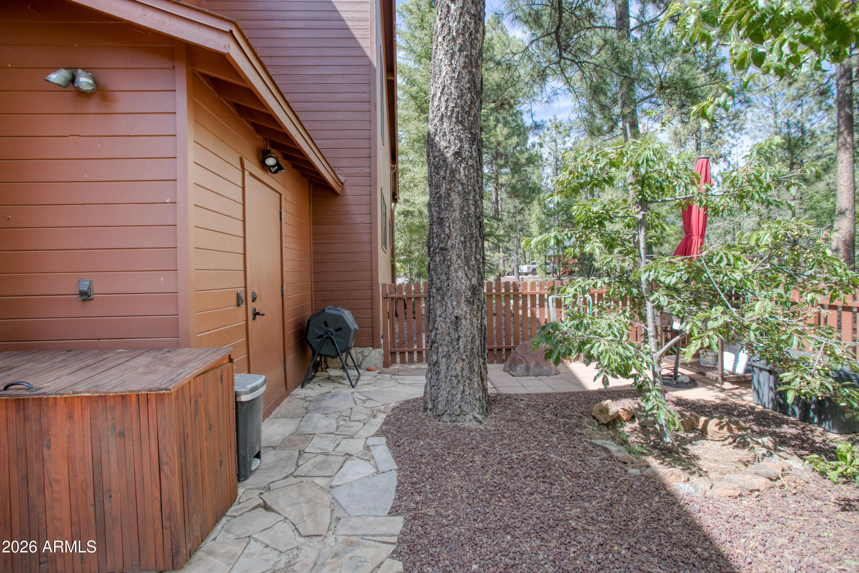 PINETOP LAKES UNIT 3 - Residential