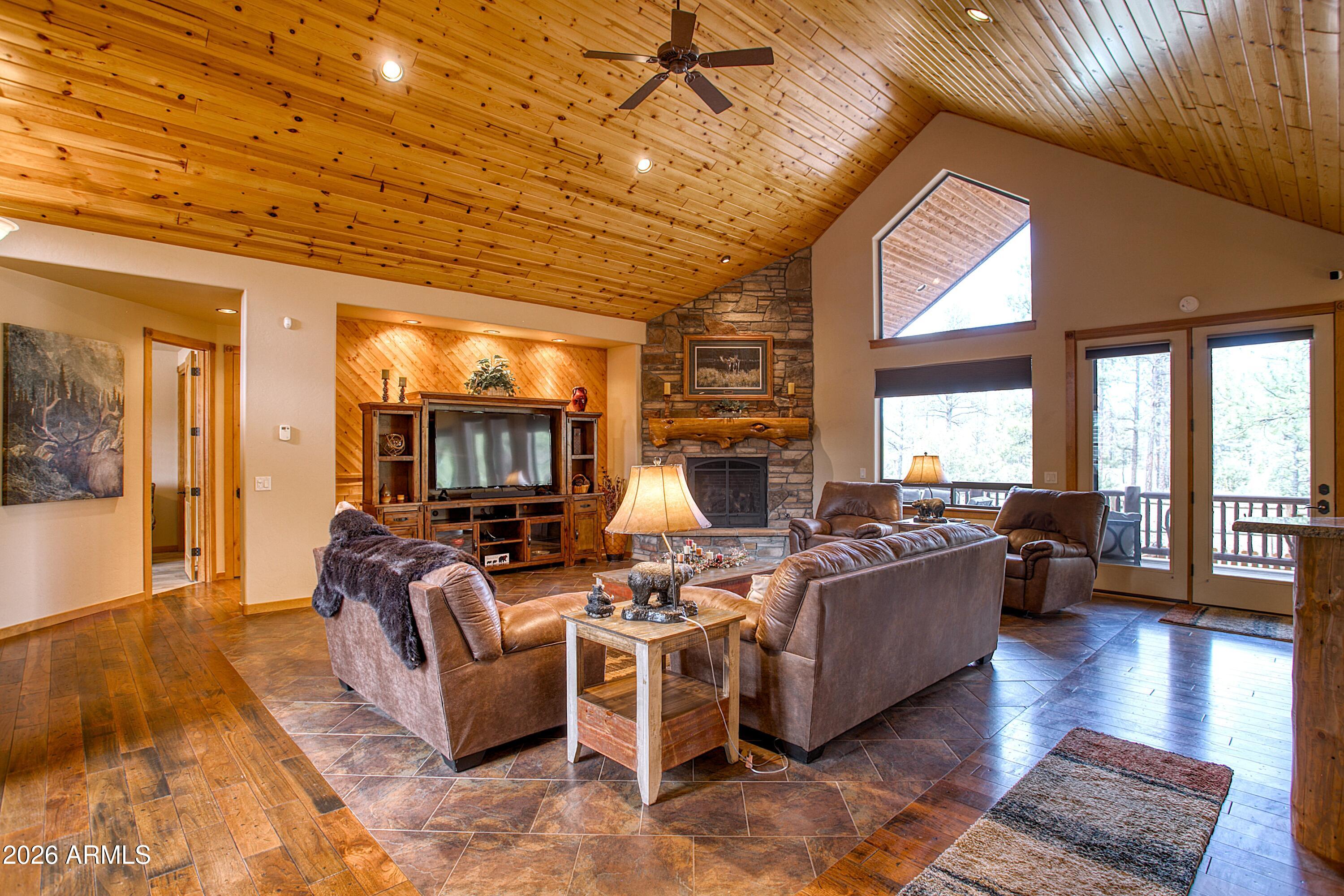 ELK SPRINGS - Residential