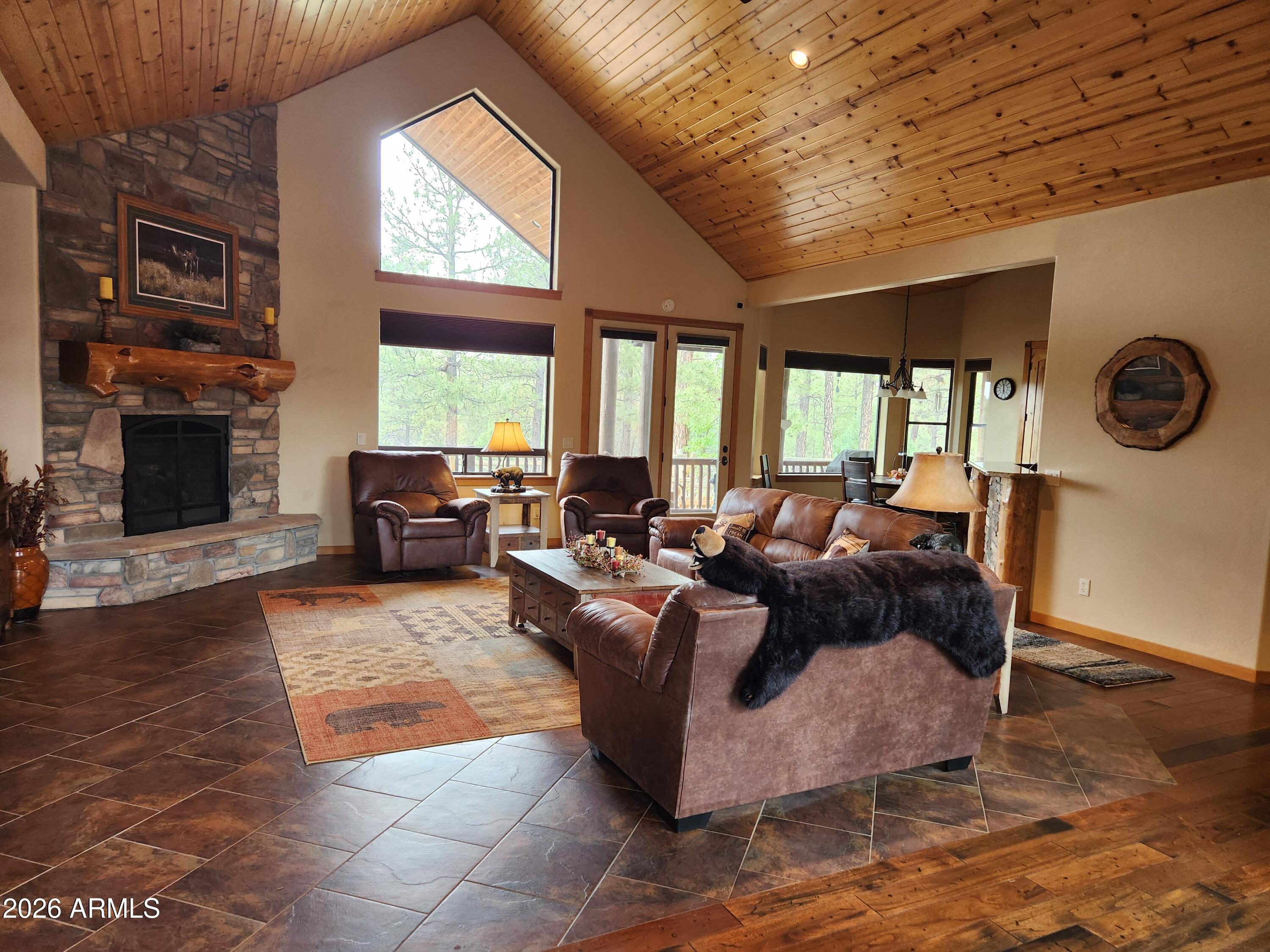 ELK SPRINGS - Residential