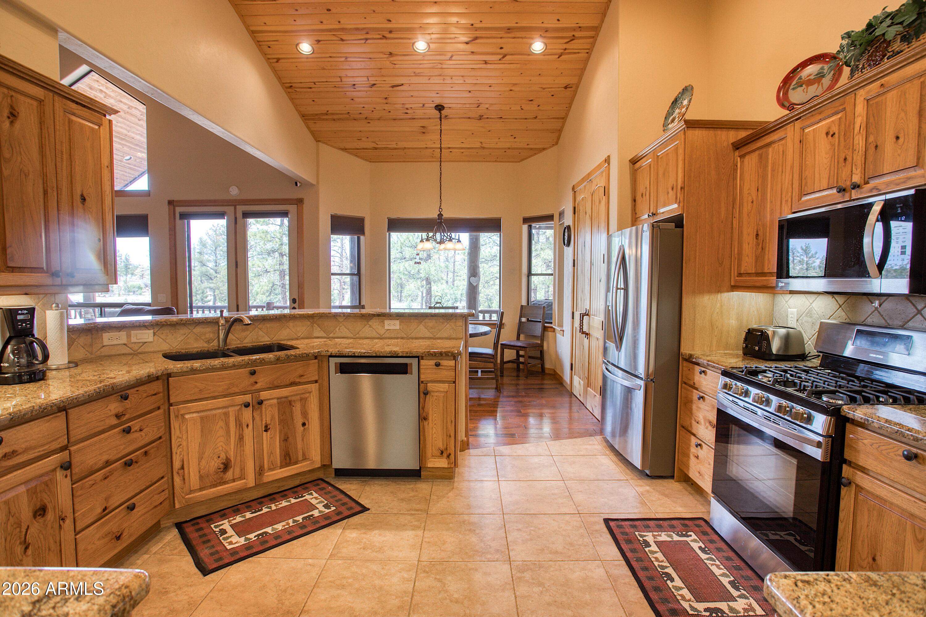 ELK SPRINGS - Residential