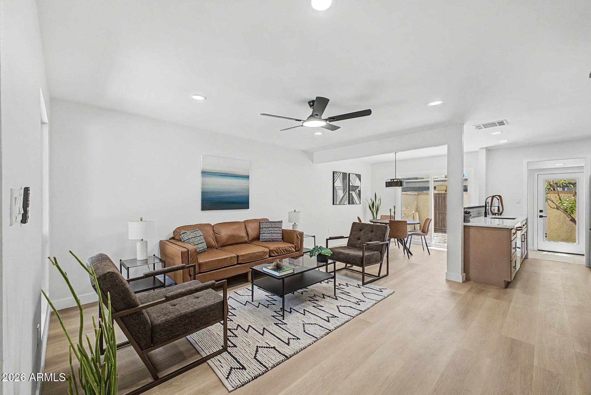 AVENIDA SIETE - Residential