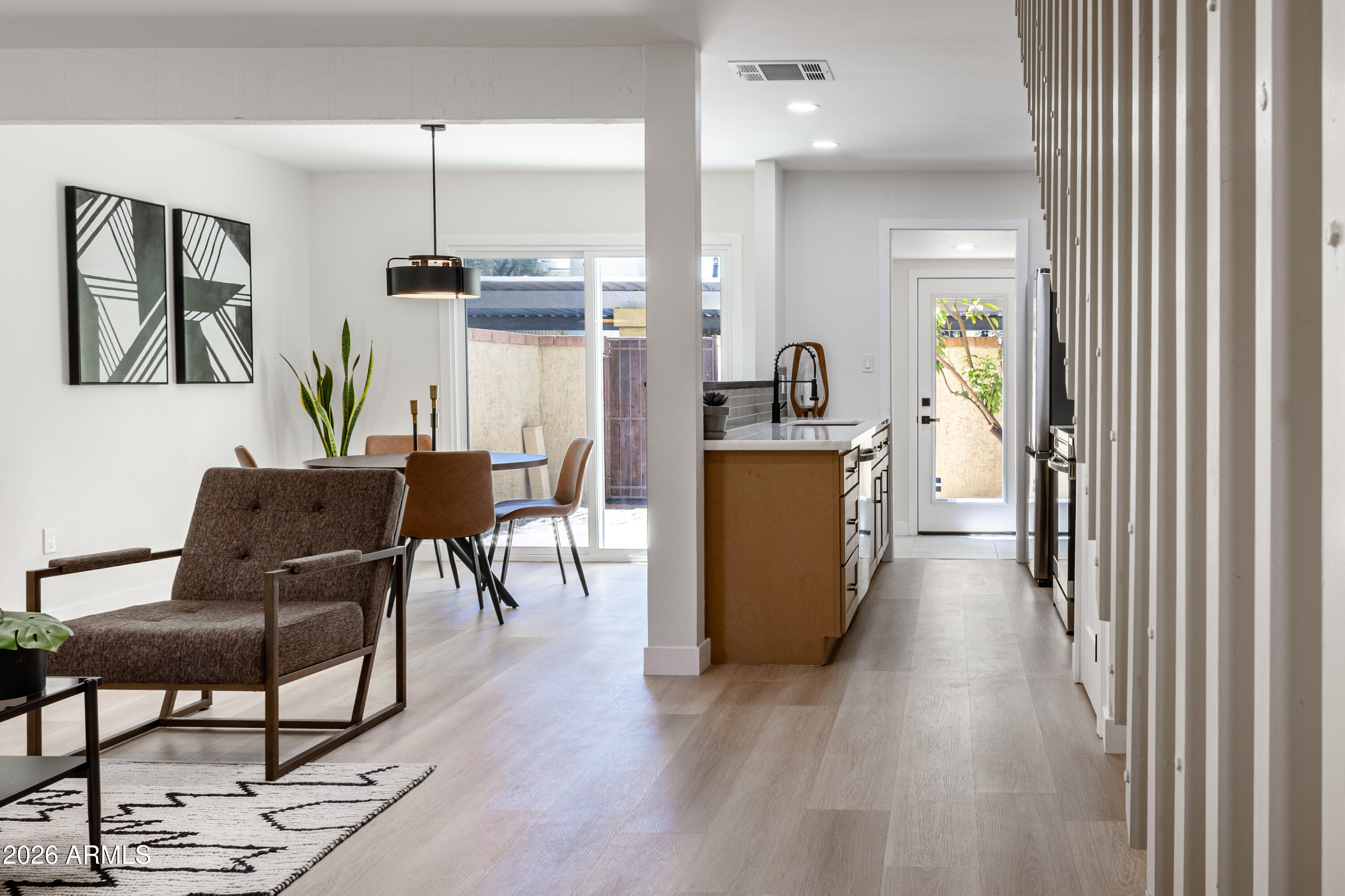 AVENIDA SIETE - Residential