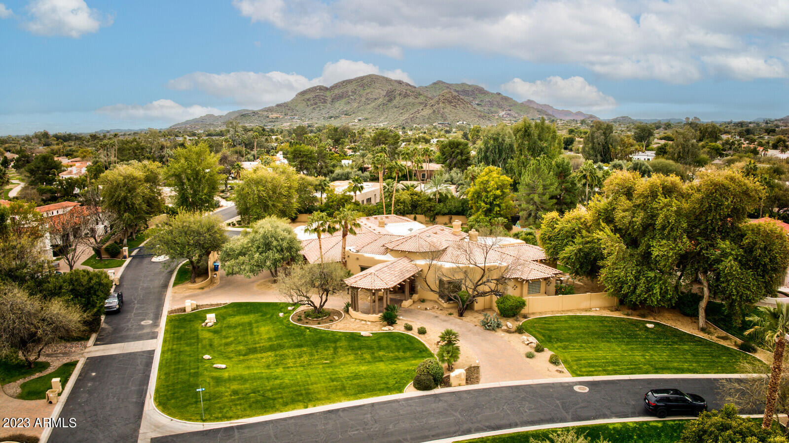HIDDEN PARADISE - Residential