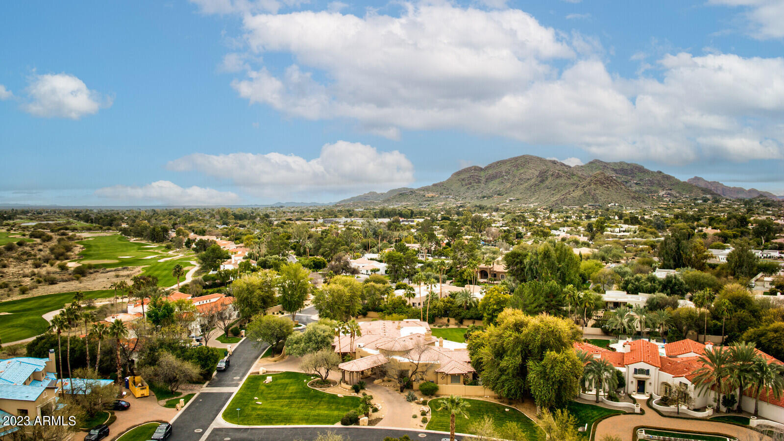 HIDDEN PARADISE - Residential