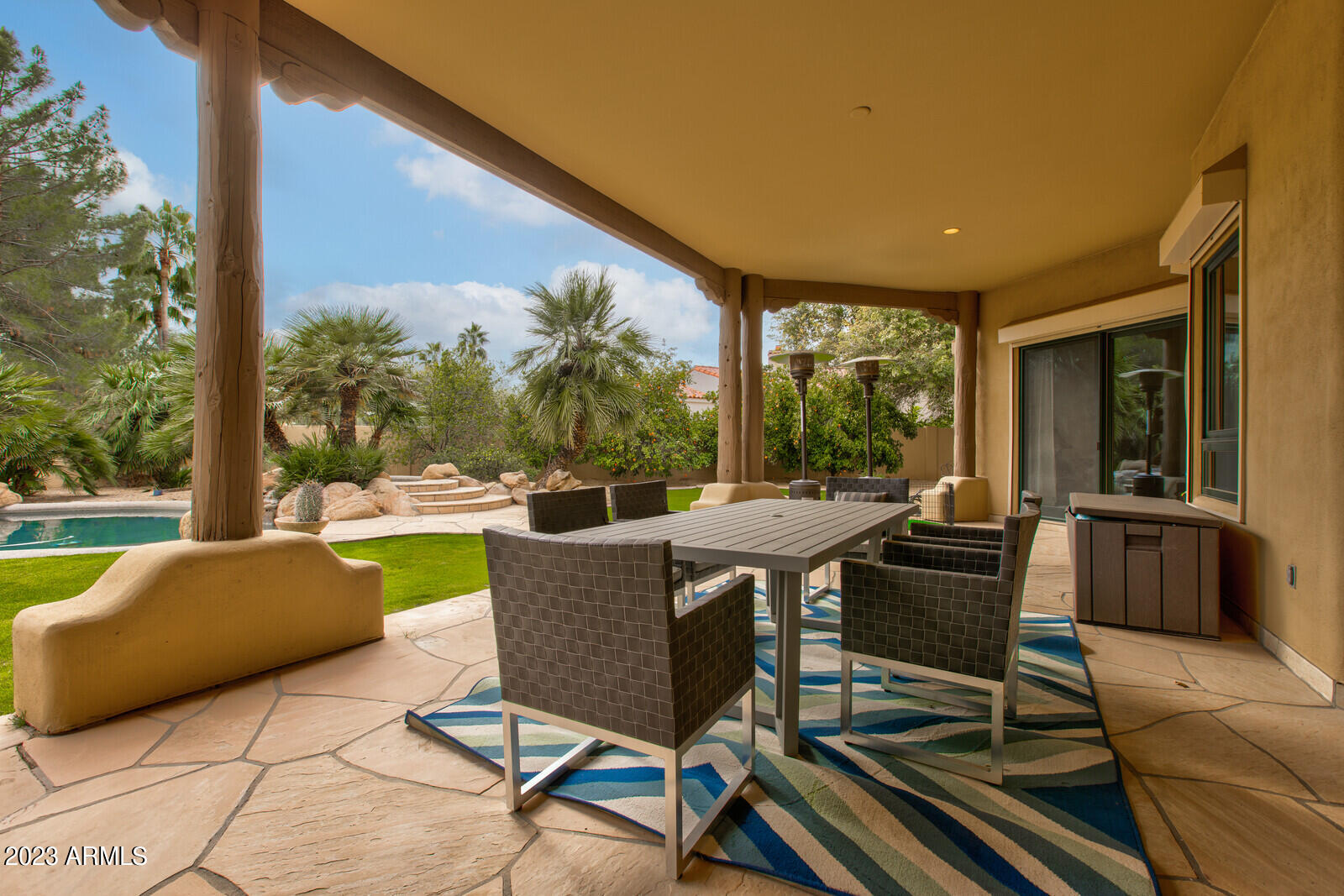 HIDDEN PARADISE - Residential