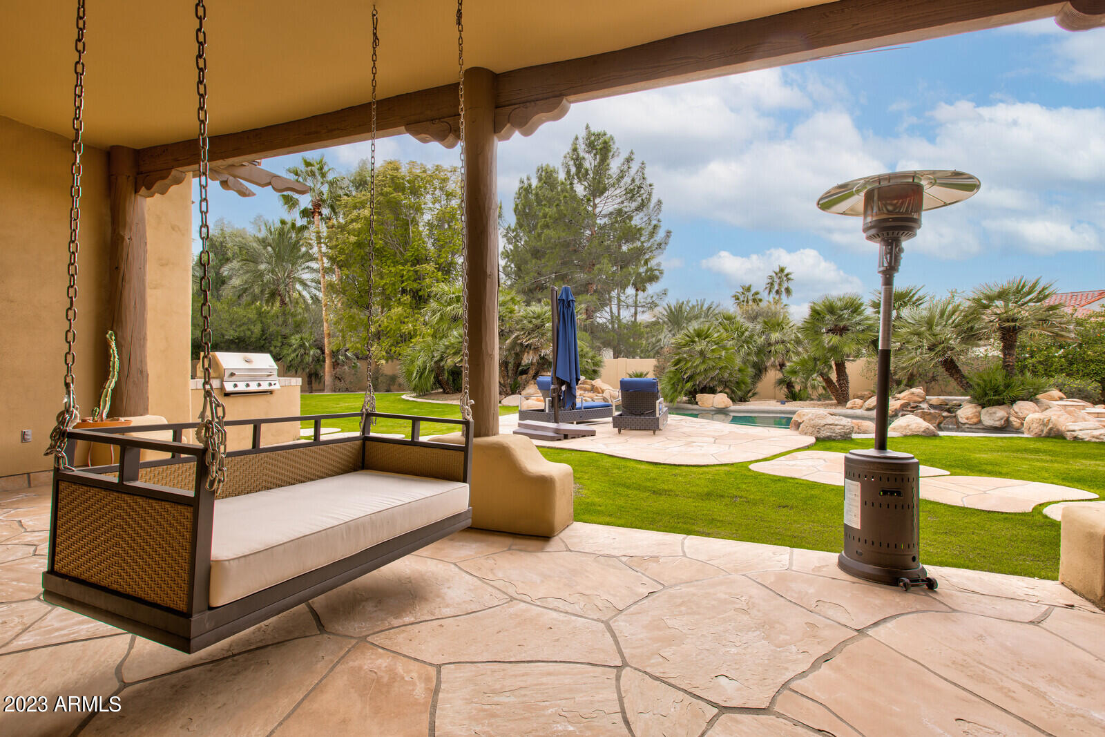 HIDDEN PARADISE - Residential