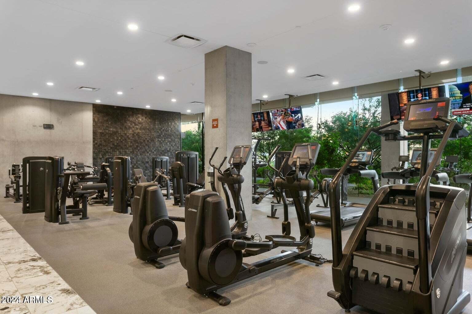 OPTIMA KIERLAND CENTER 7180 CONDOMINIUM 1ST AMD AN - Residential