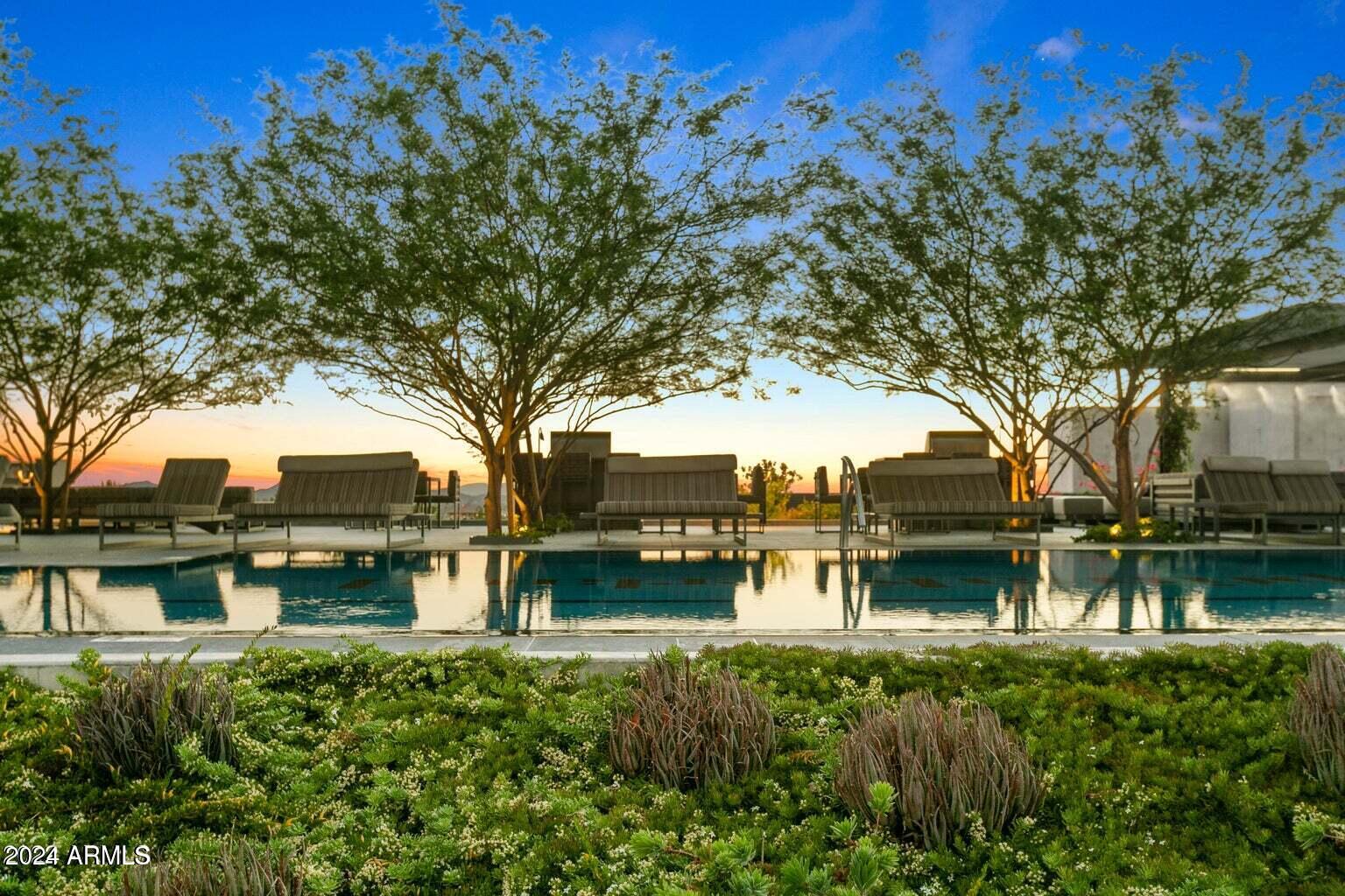 OPTIMA KIERLAND CENTER 7180 CONDOMINIUM 1ST AMD AN - Residential